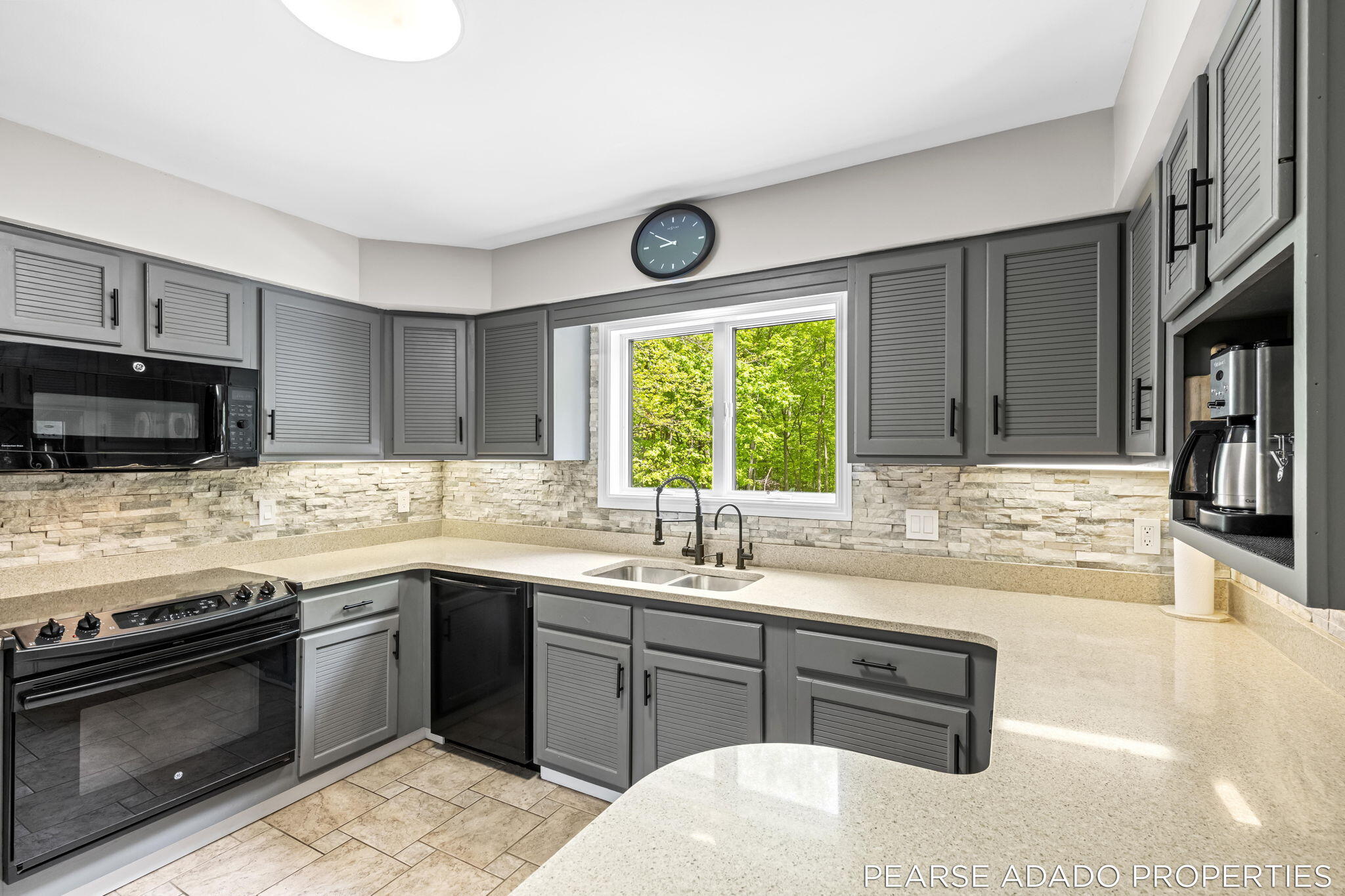 14048 Windemere Drive NW Grand Rapids MI 49534