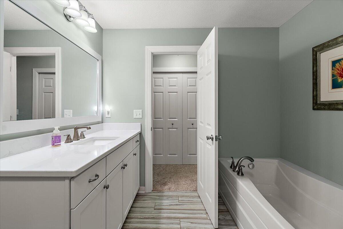 361 Scouts Hill Holland MI 49424