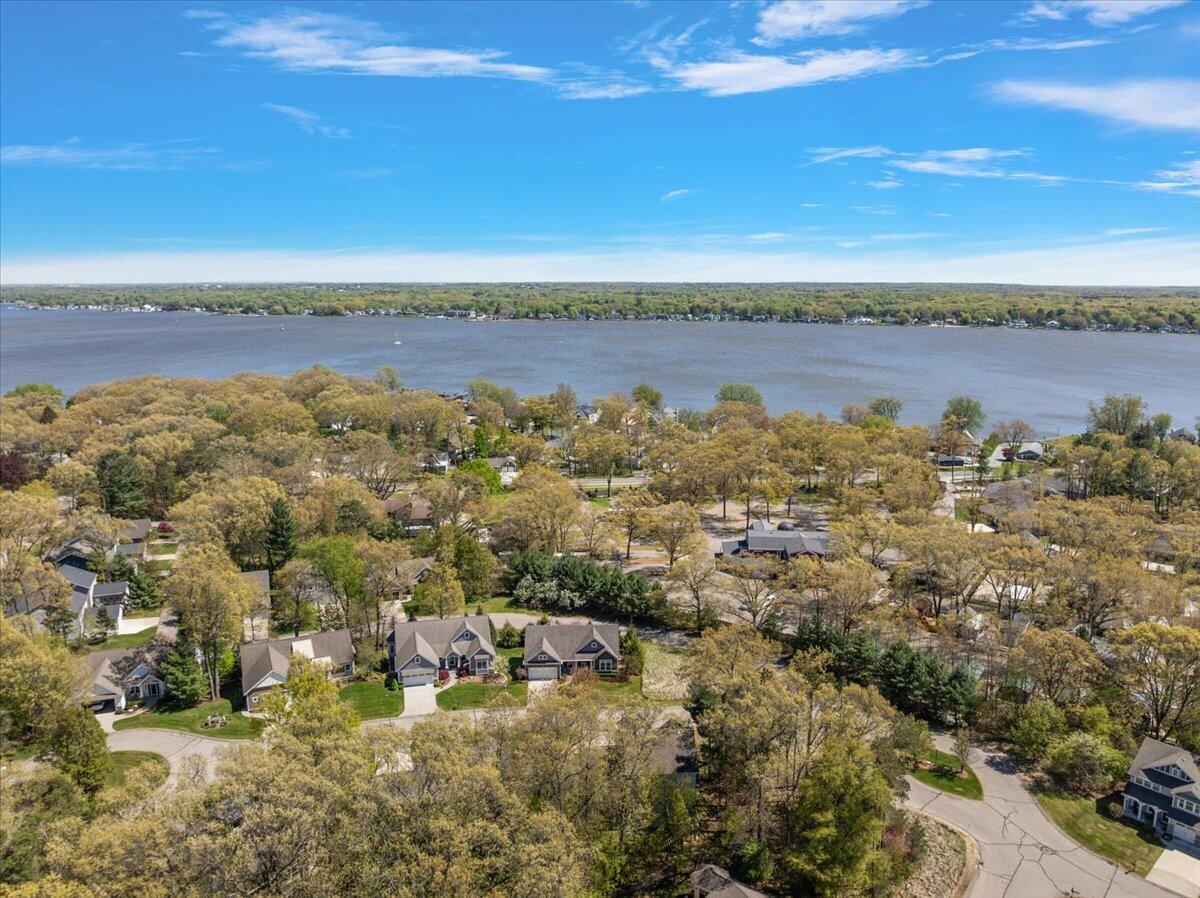 361 Scouts Hill Holland MI 49424