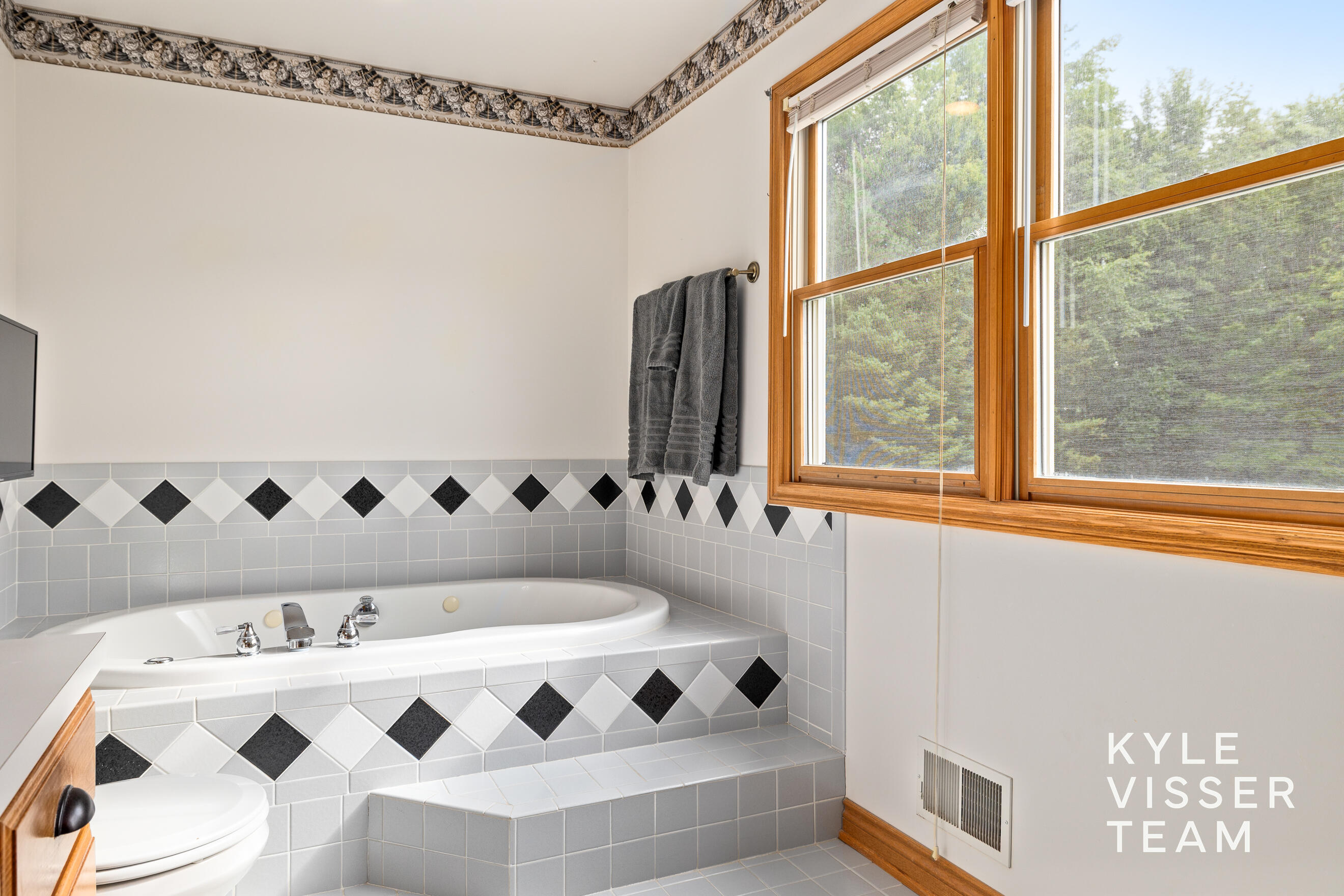 1873 Grand River Drive NE Ada MI 49301