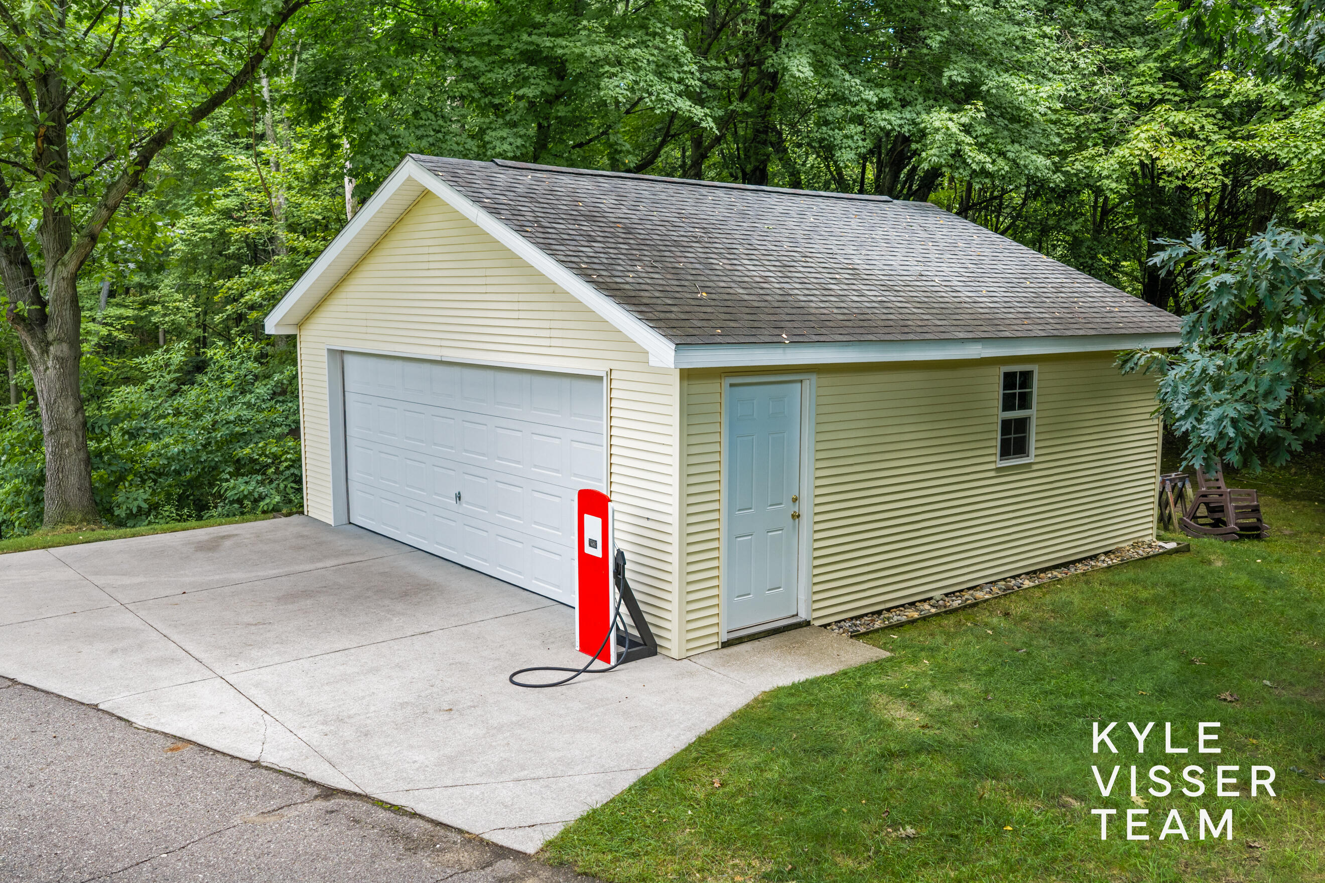 1873 Grand River Drive NE Ada MI 49301