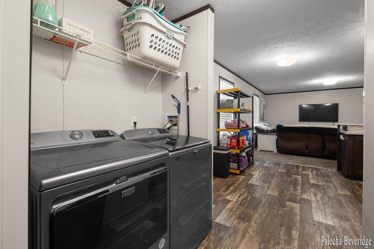 1281 E Pontaluna Road Norton Shores MI 49456