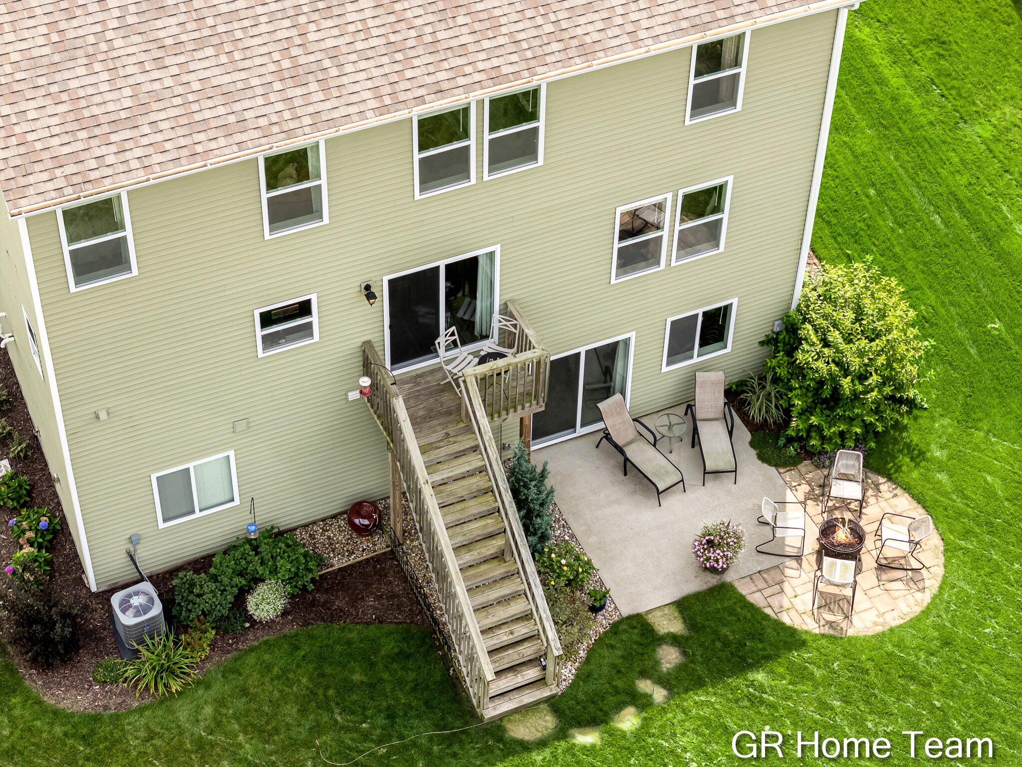 14479 Tupelo Drive West Olive MI 49460