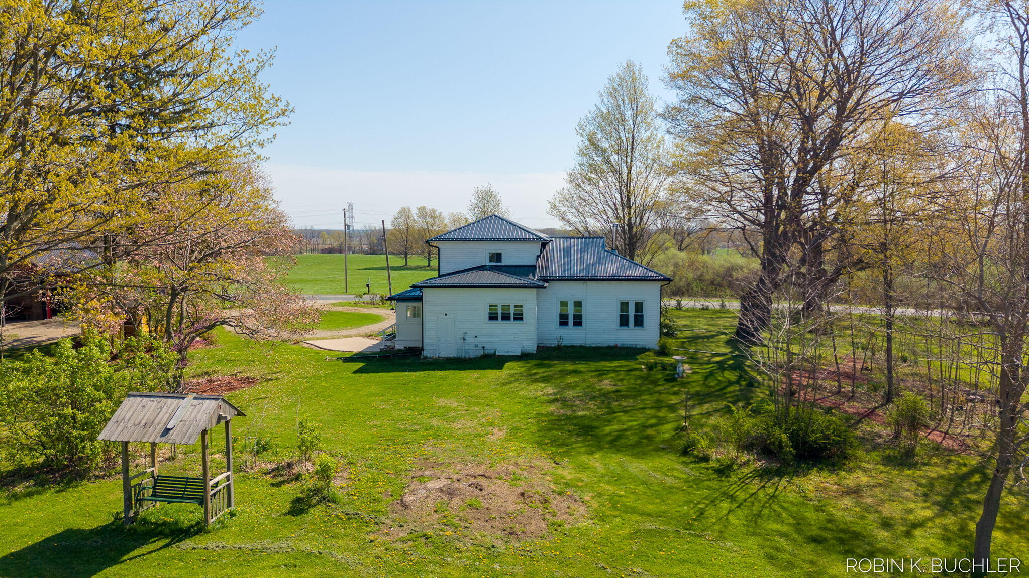 1614 66th Street Fennville MI 49408