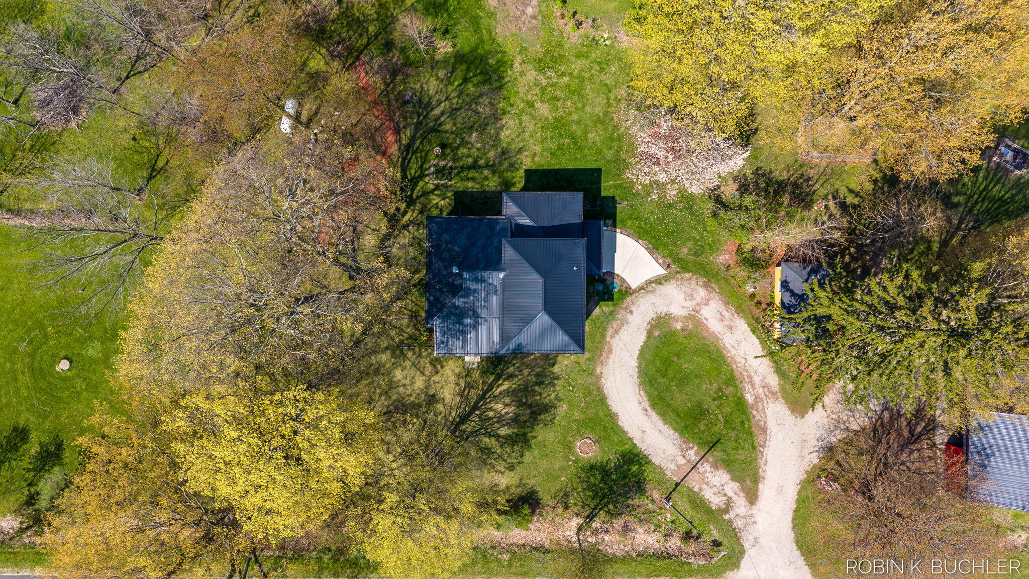 1614 66th Street Fennville MI 49408