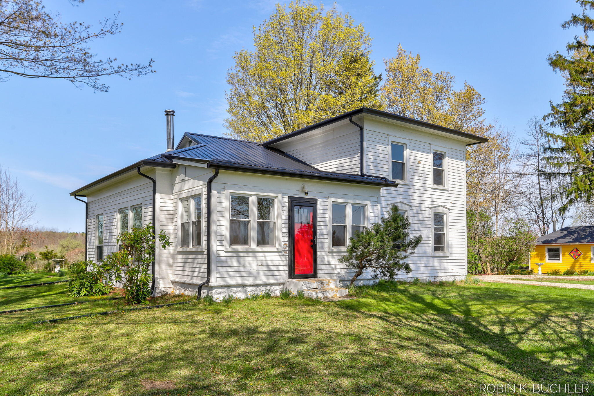 1614 66th Street Fennville MI 49408