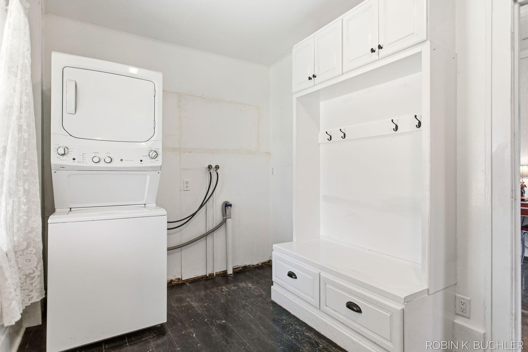 1614 66th Street Fennville MI 49408