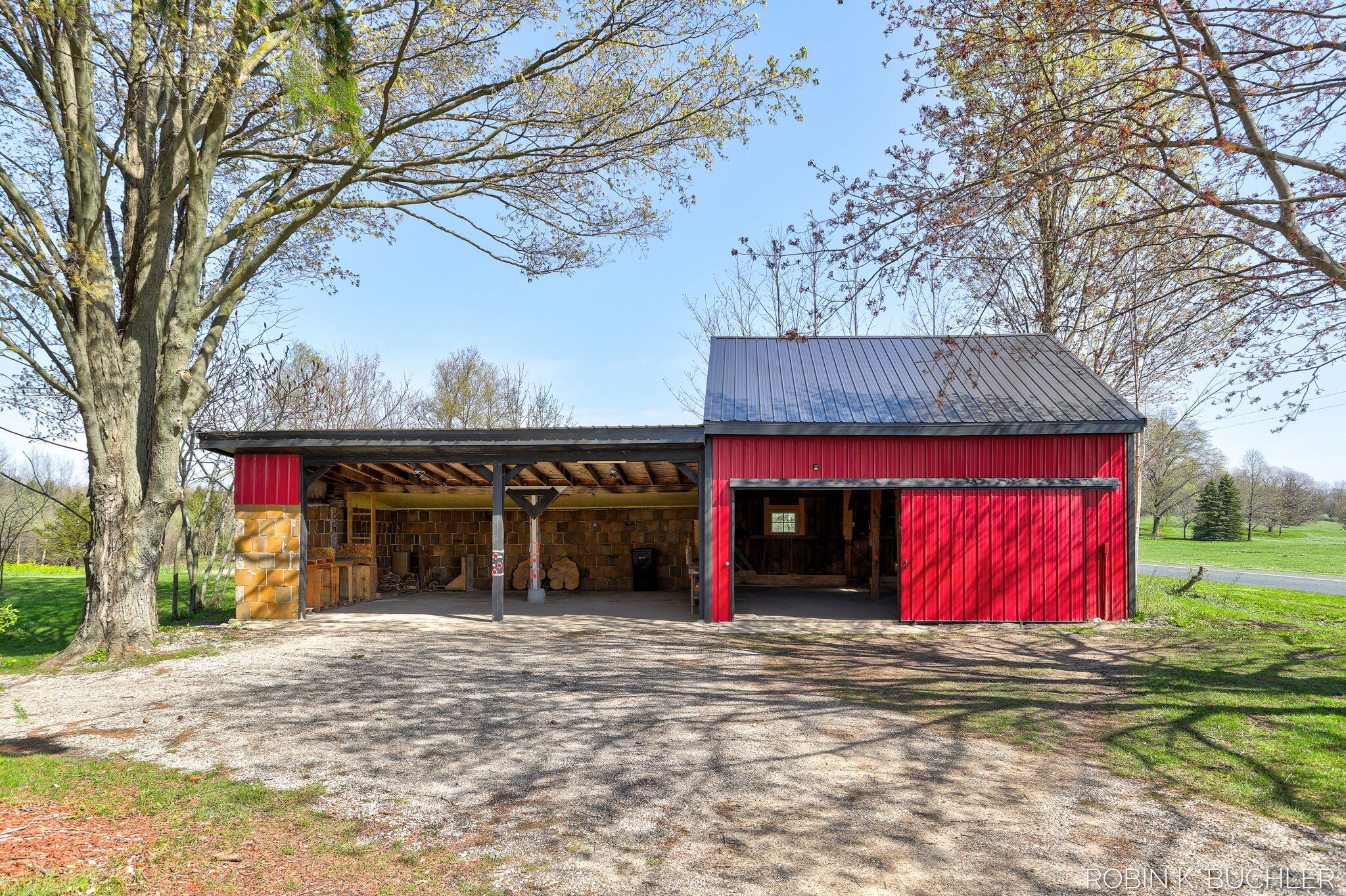 1614 66th Street Fennville MI 49408
