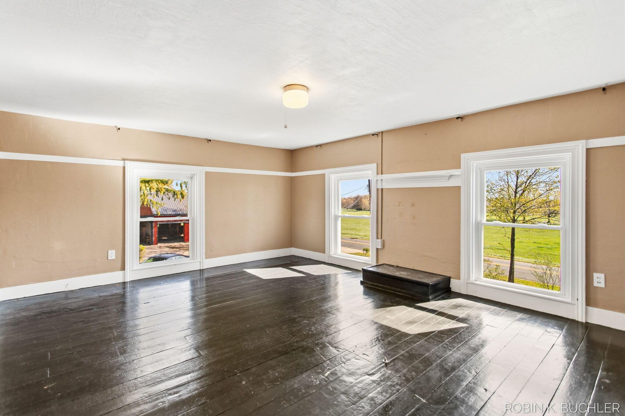 1614 66th Street Fennville MI 49408
