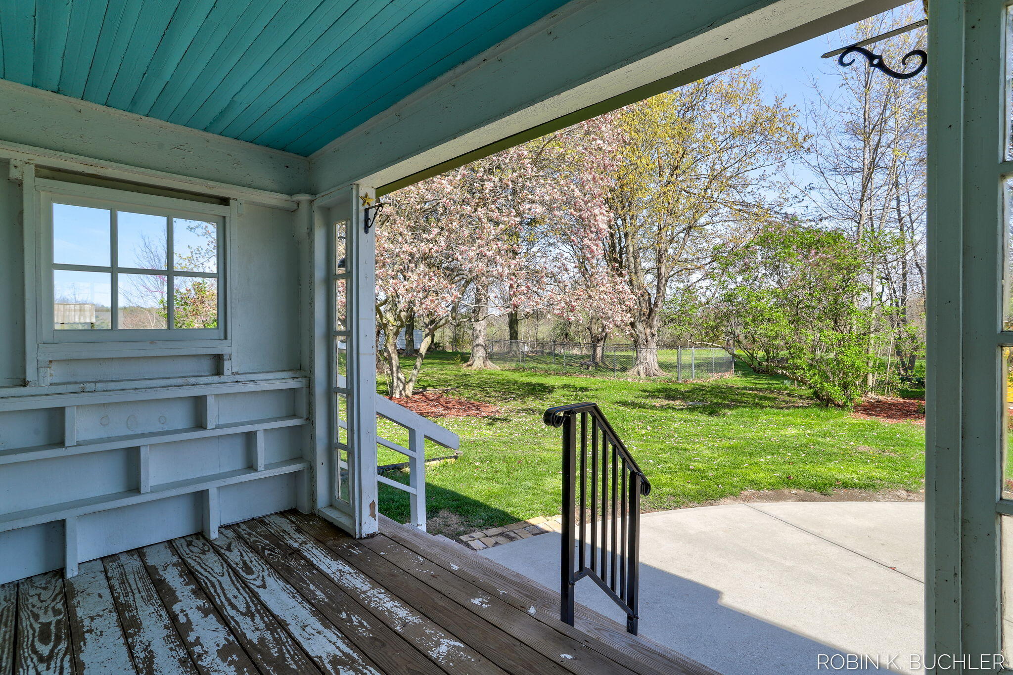 1614 66th Street Fennville MI 49408