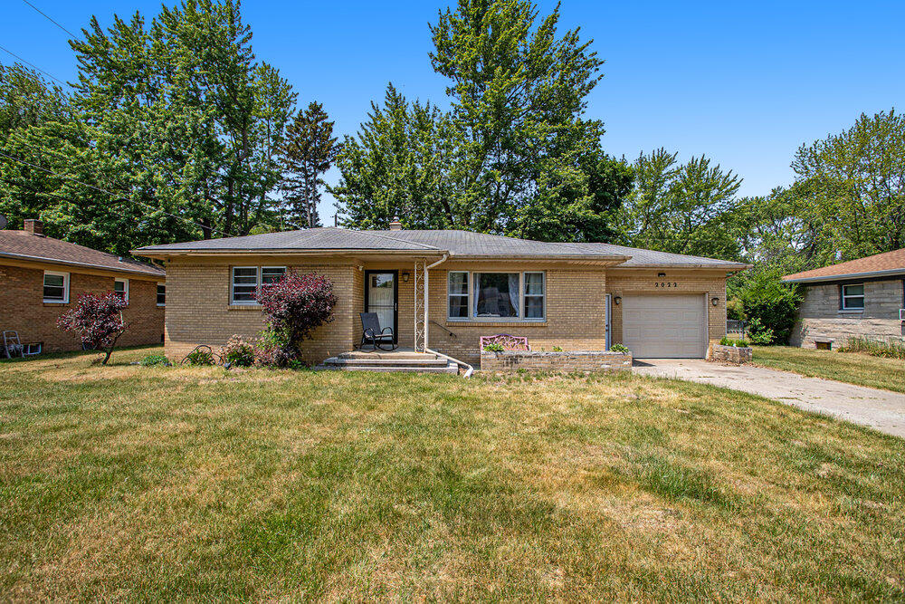 2022 Krolow Street Benton Harbor MI 49022
