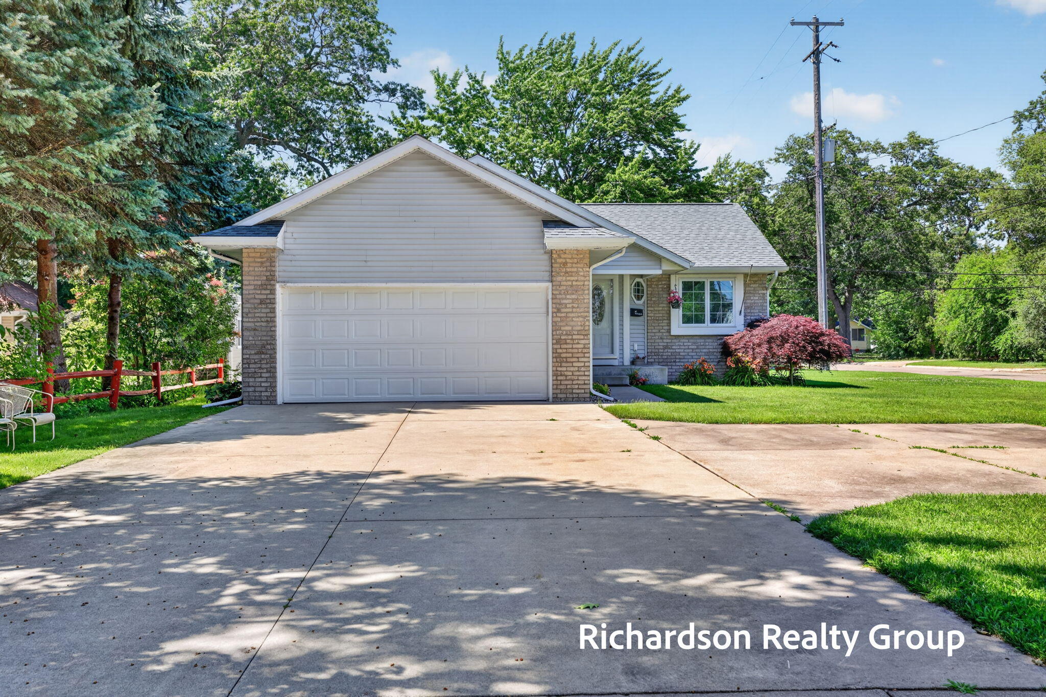 405 Douglas Street Muskegon MI 49445