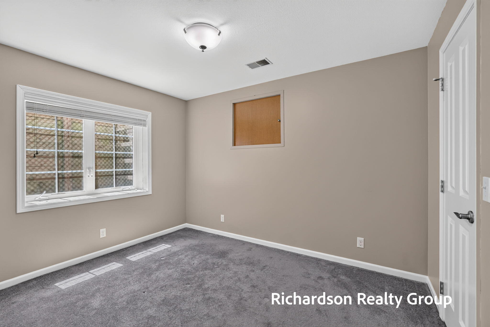 405 Douglas Street Muskegon MI 49445