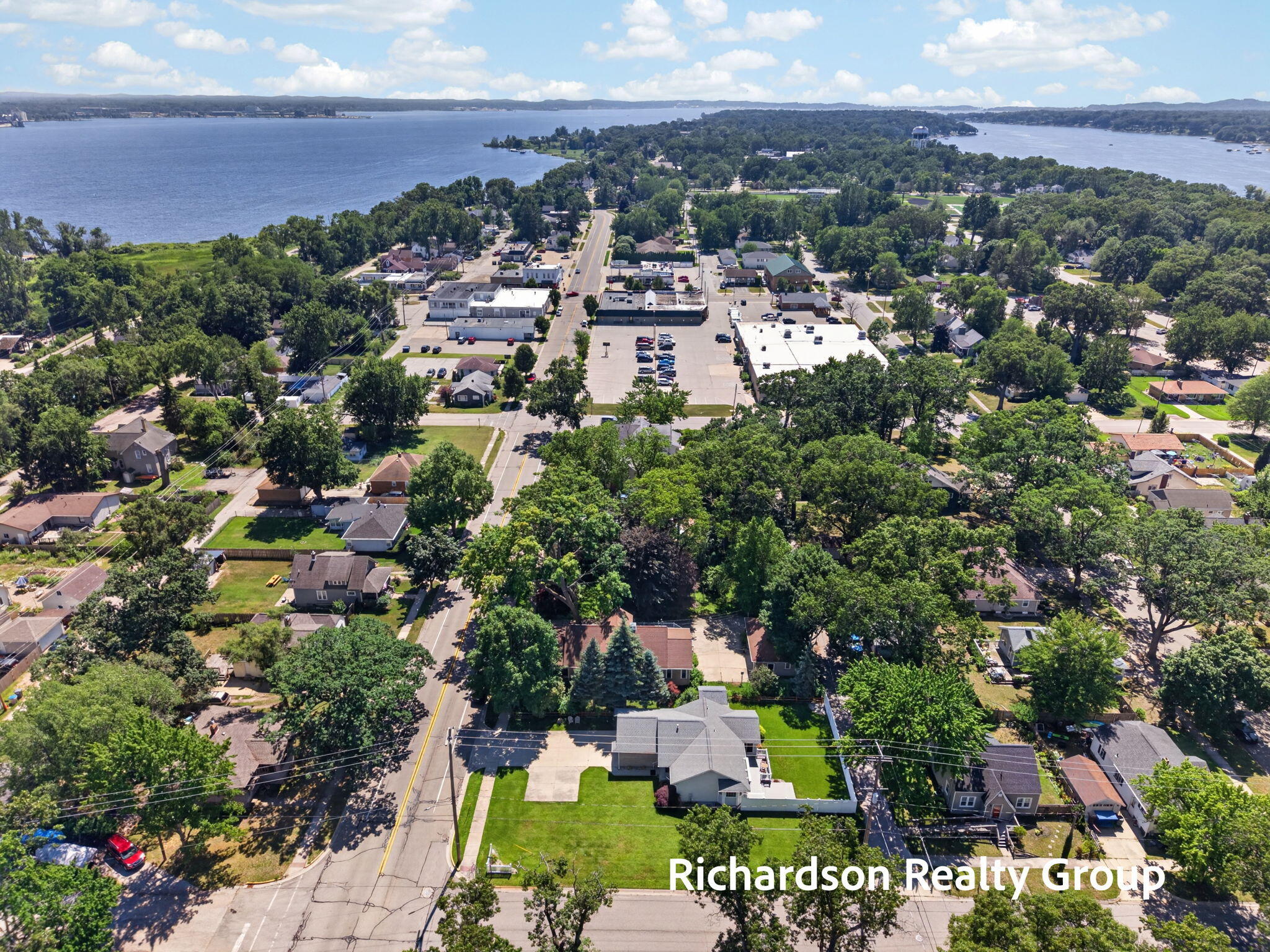 405 Douglas Street Muskegon MI 49445