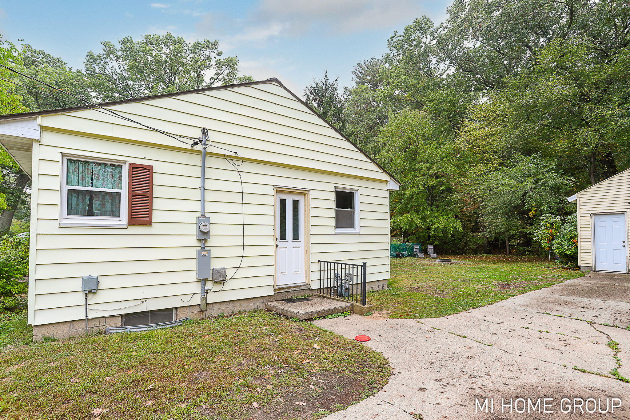 14664 154th Avenue Grand Haven MI 49417