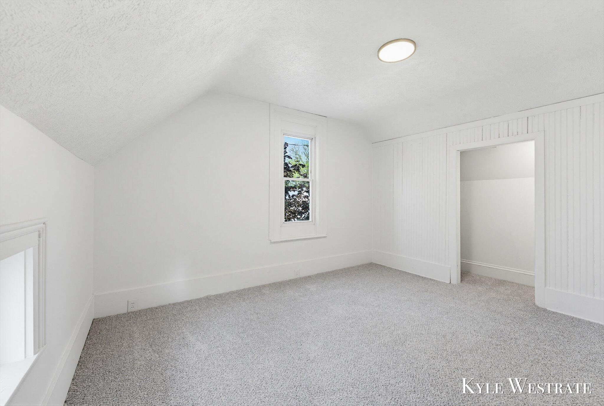 1526 Coit Avenue NE Grand Rapids MI 49505