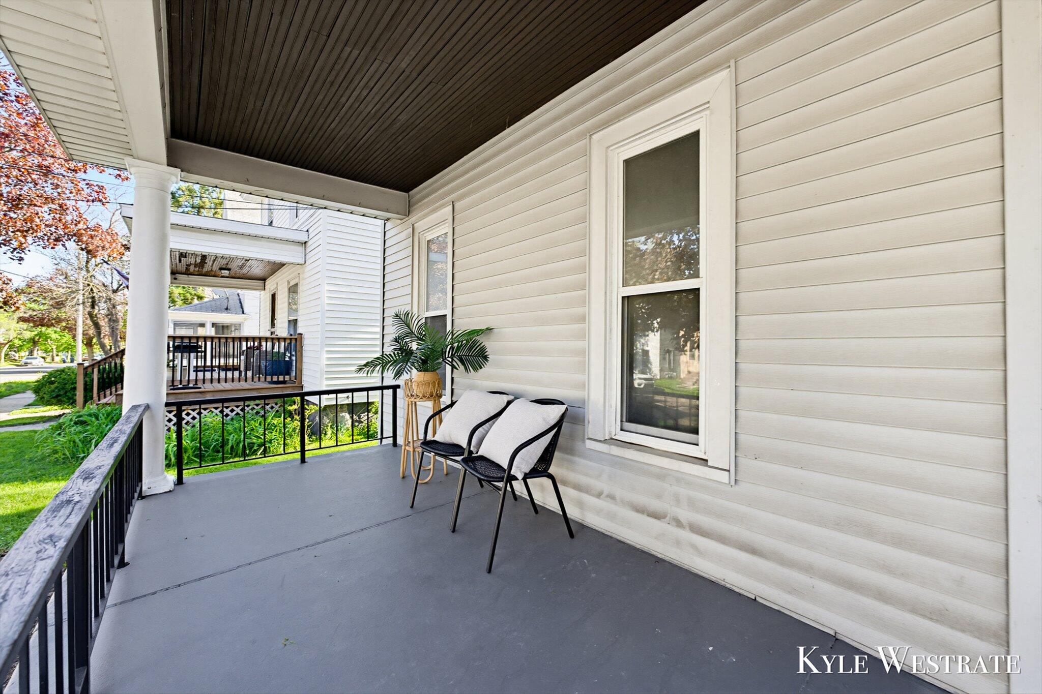 1526 Coit Avenue NE Grand Rapids MI 49505
