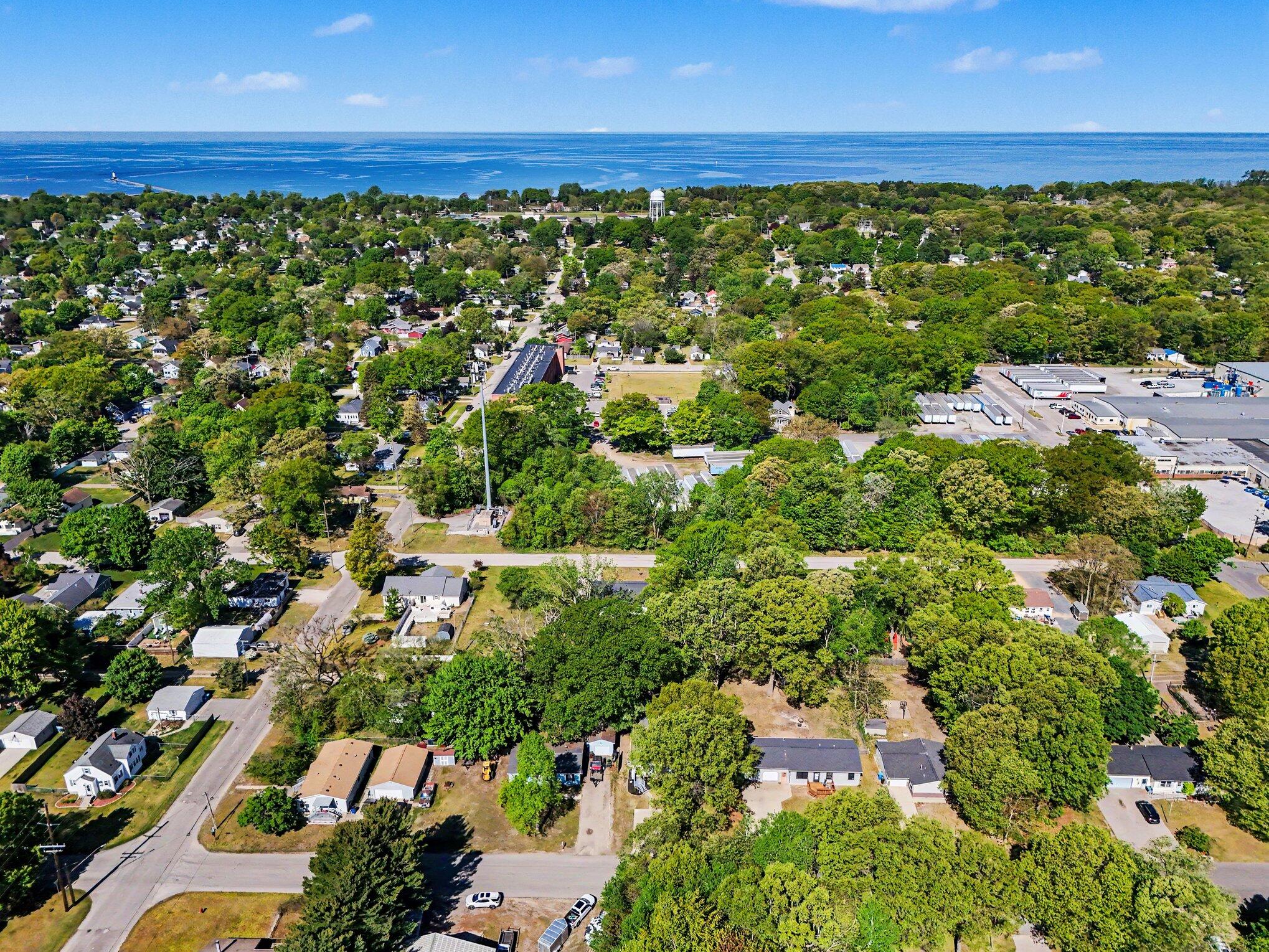 811 N Lavinia Street Ludington MI 49431