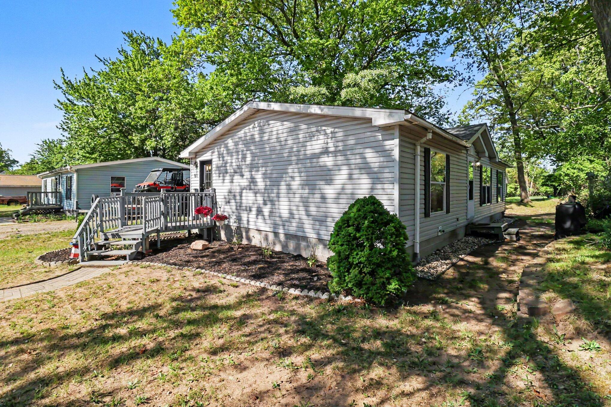 811 N Lavinia Street Ludington MI 49431