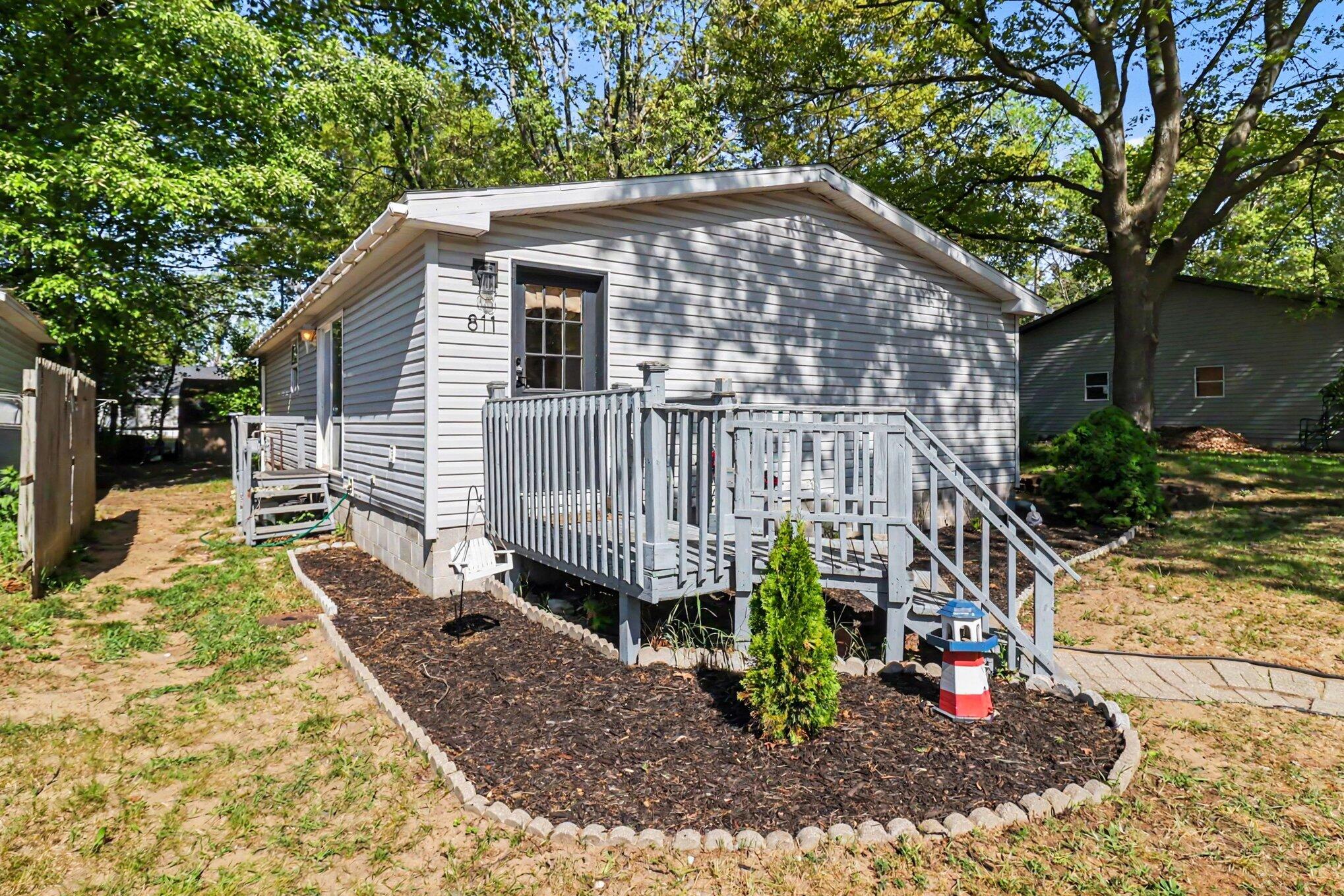 811 N Lavinia Street Ludington MI 49431