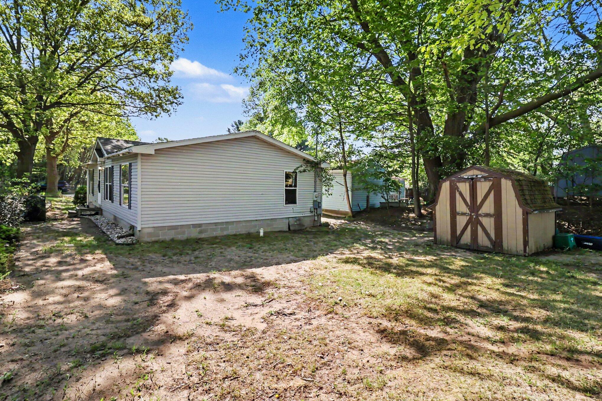 811 N Lavinia Street Ludington MI 49431
