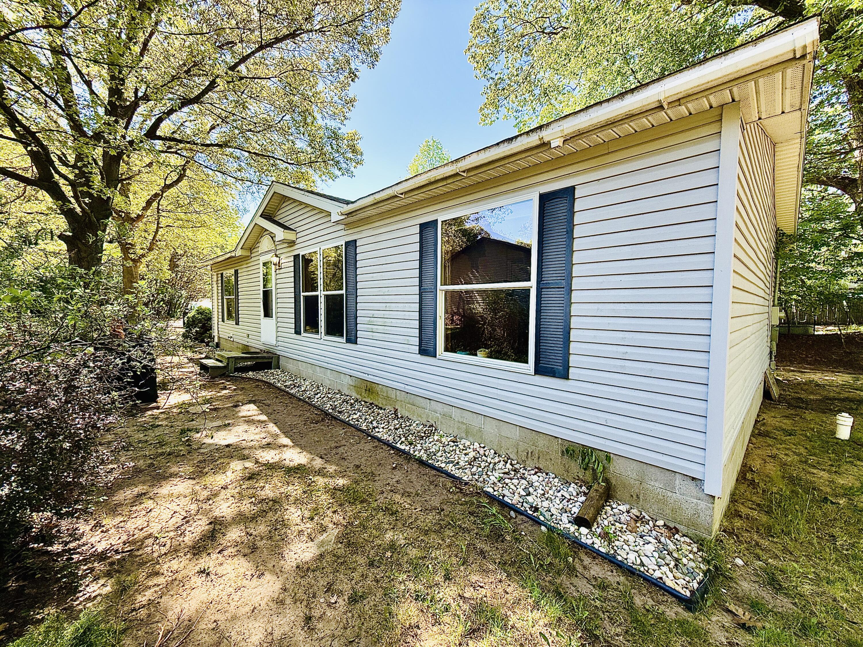 811 N Lavinia Street Ludington MI 49431