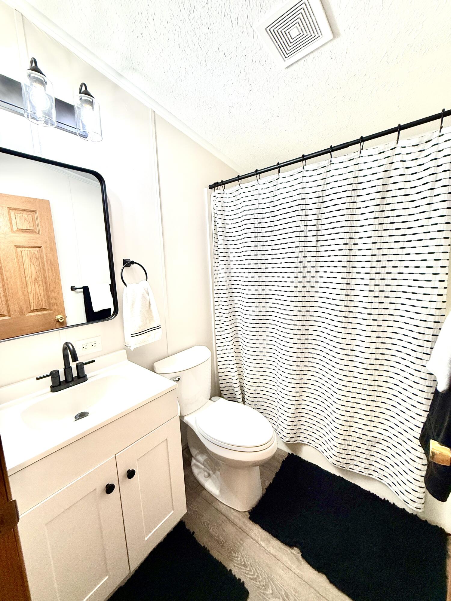 811 N Lavinia Street Ludington MI 49431