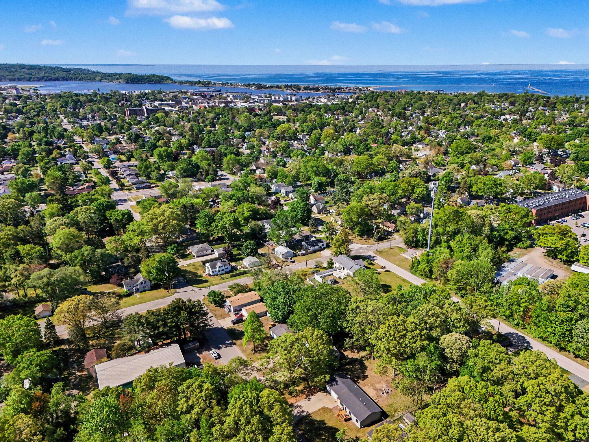 811 N Lavinia Street Ludington MI 49431