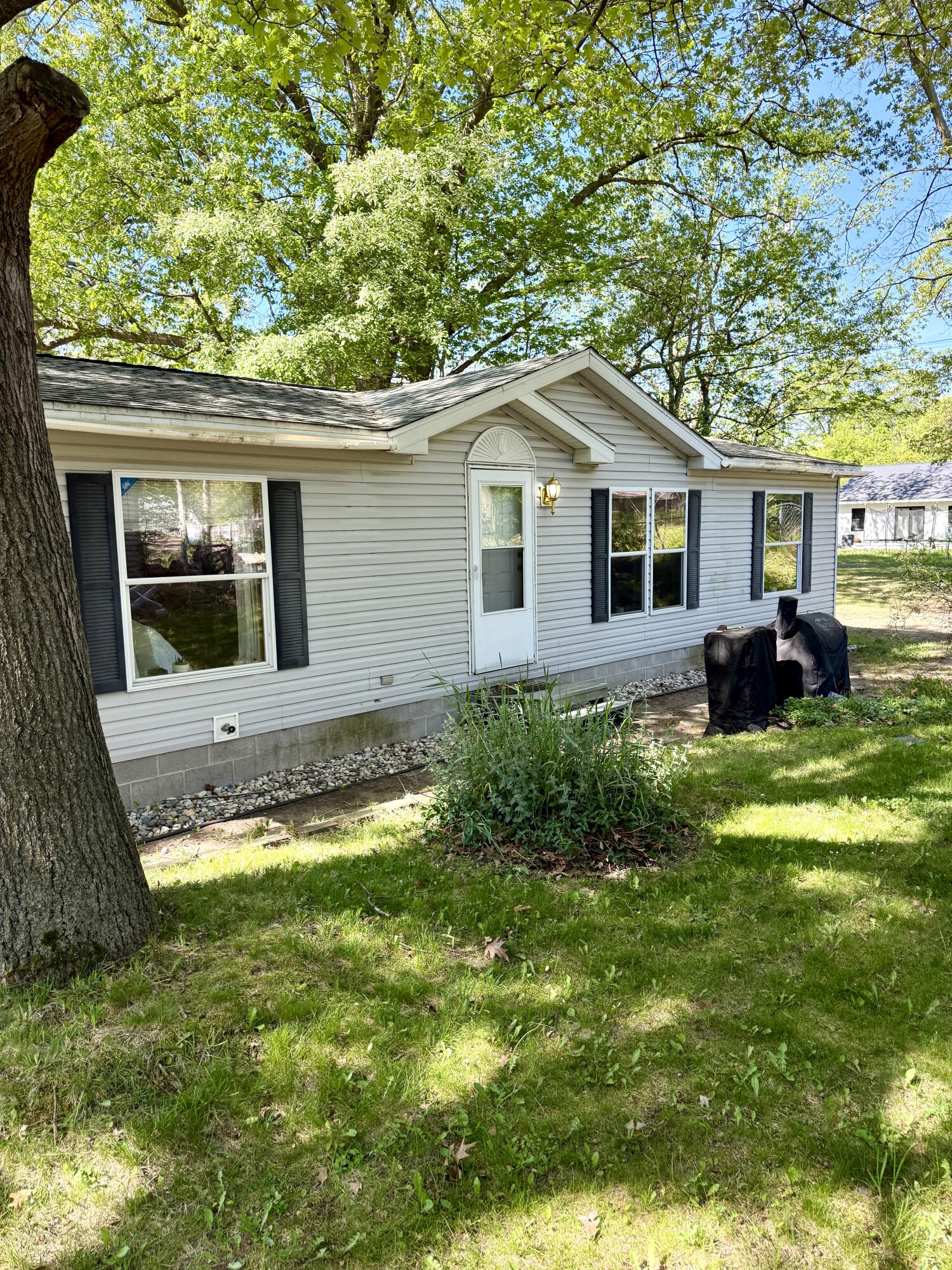 811 N Lavinia Street Ludington MI 49431