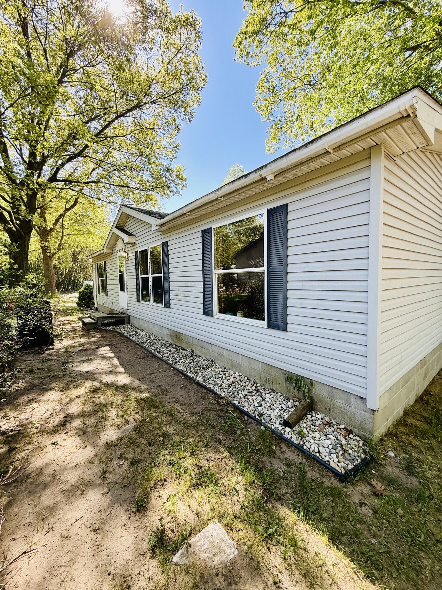 811 N Lavinia Street Ludington MI 49431