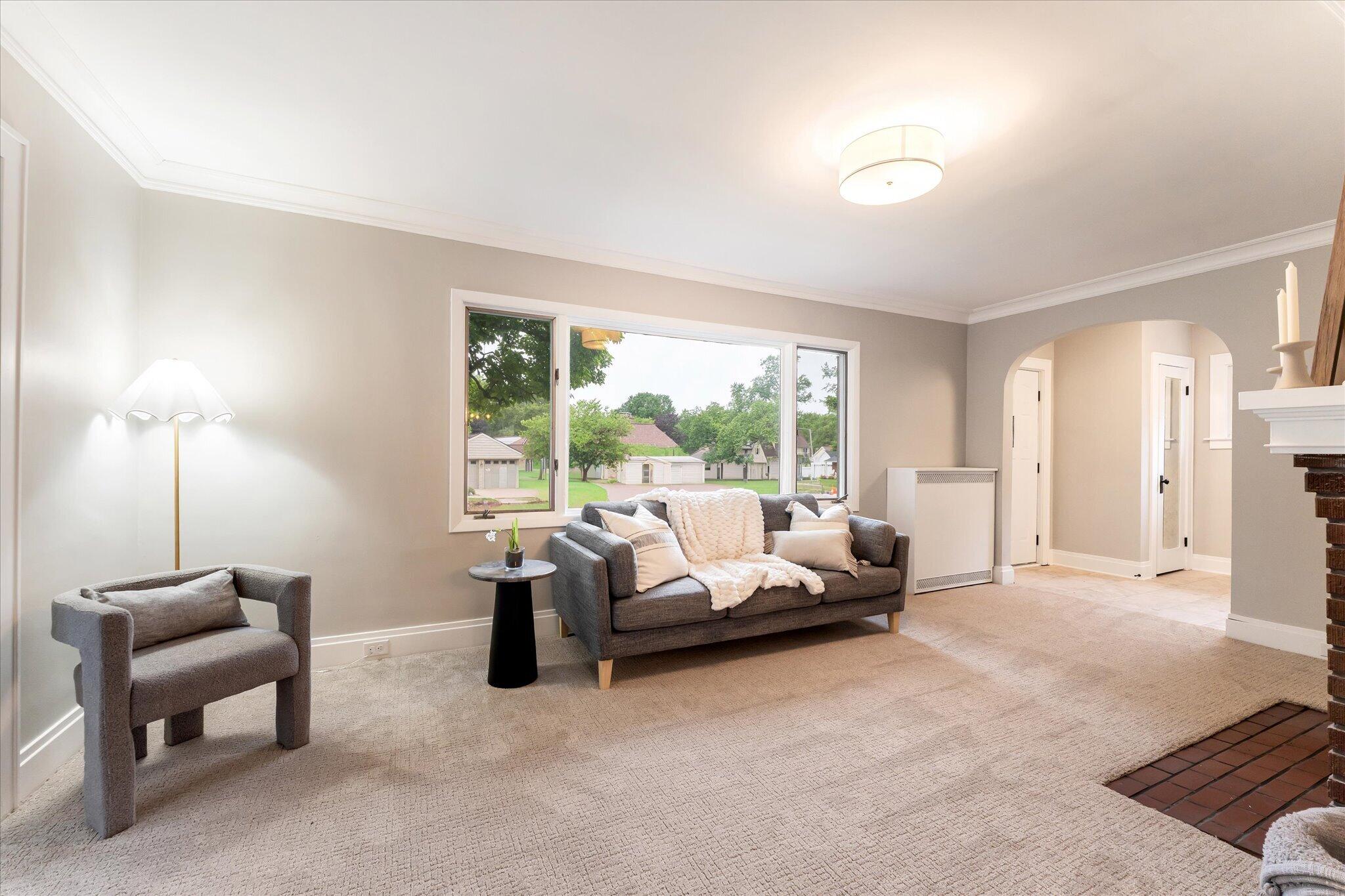 2630 Oakwood Avenue NE Grand Rapids MI 49505