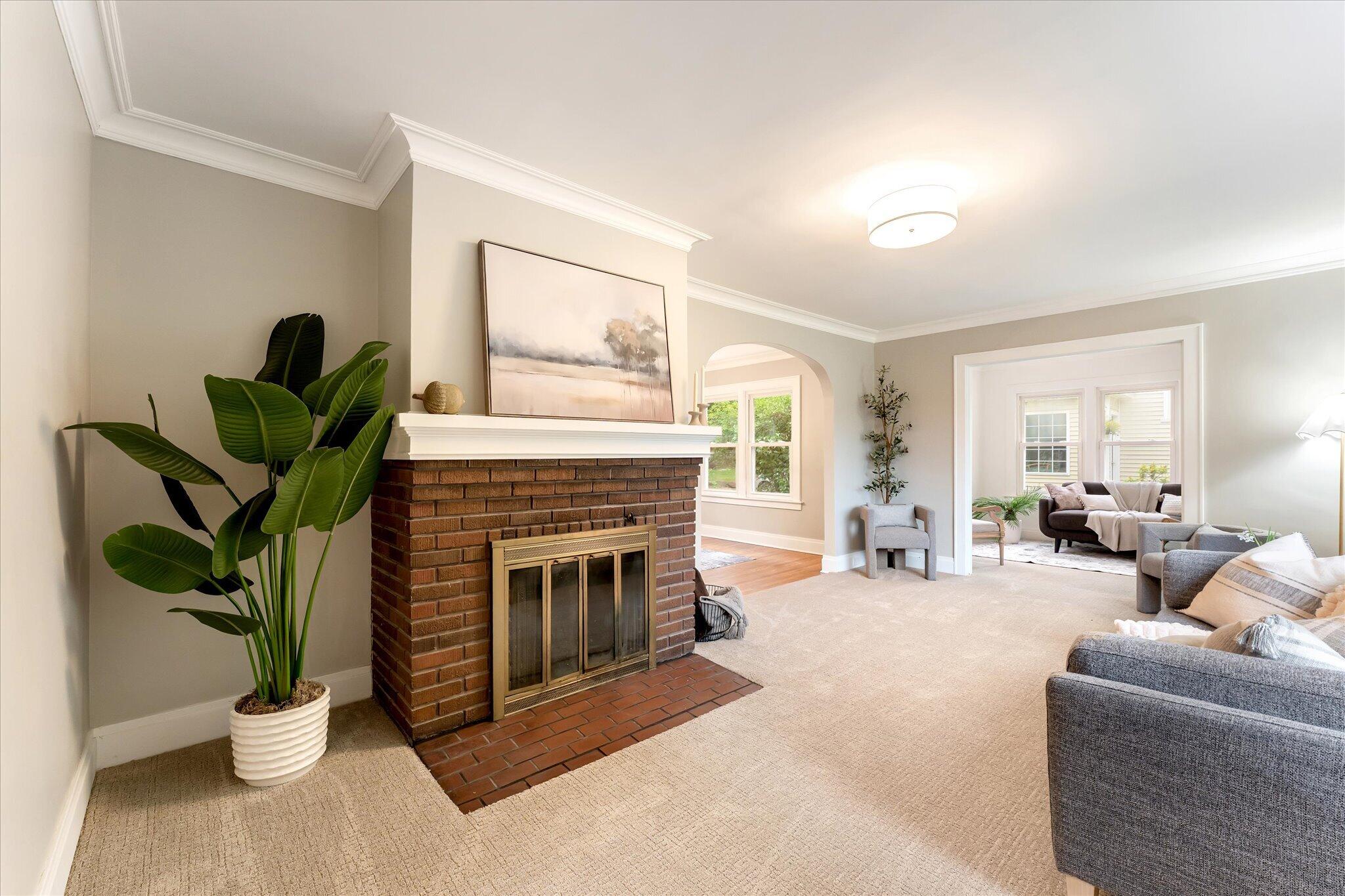 2630 Oakwood Avenue NE Grand Rapids MI 49505
