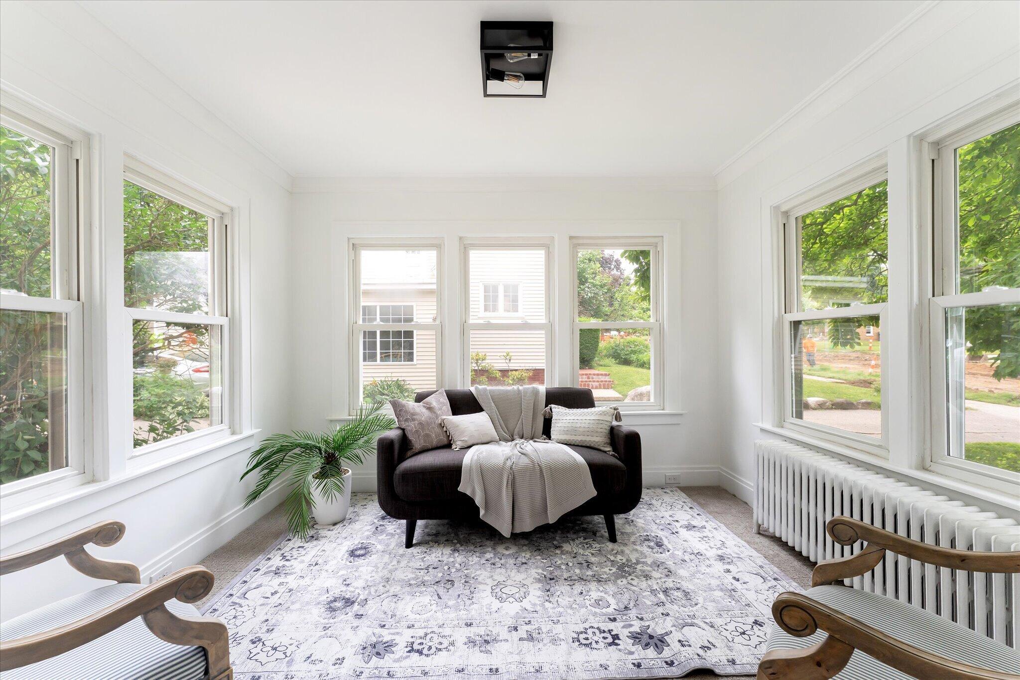 2630 Oakwood Avenue NE Grand Rapids MI 49505