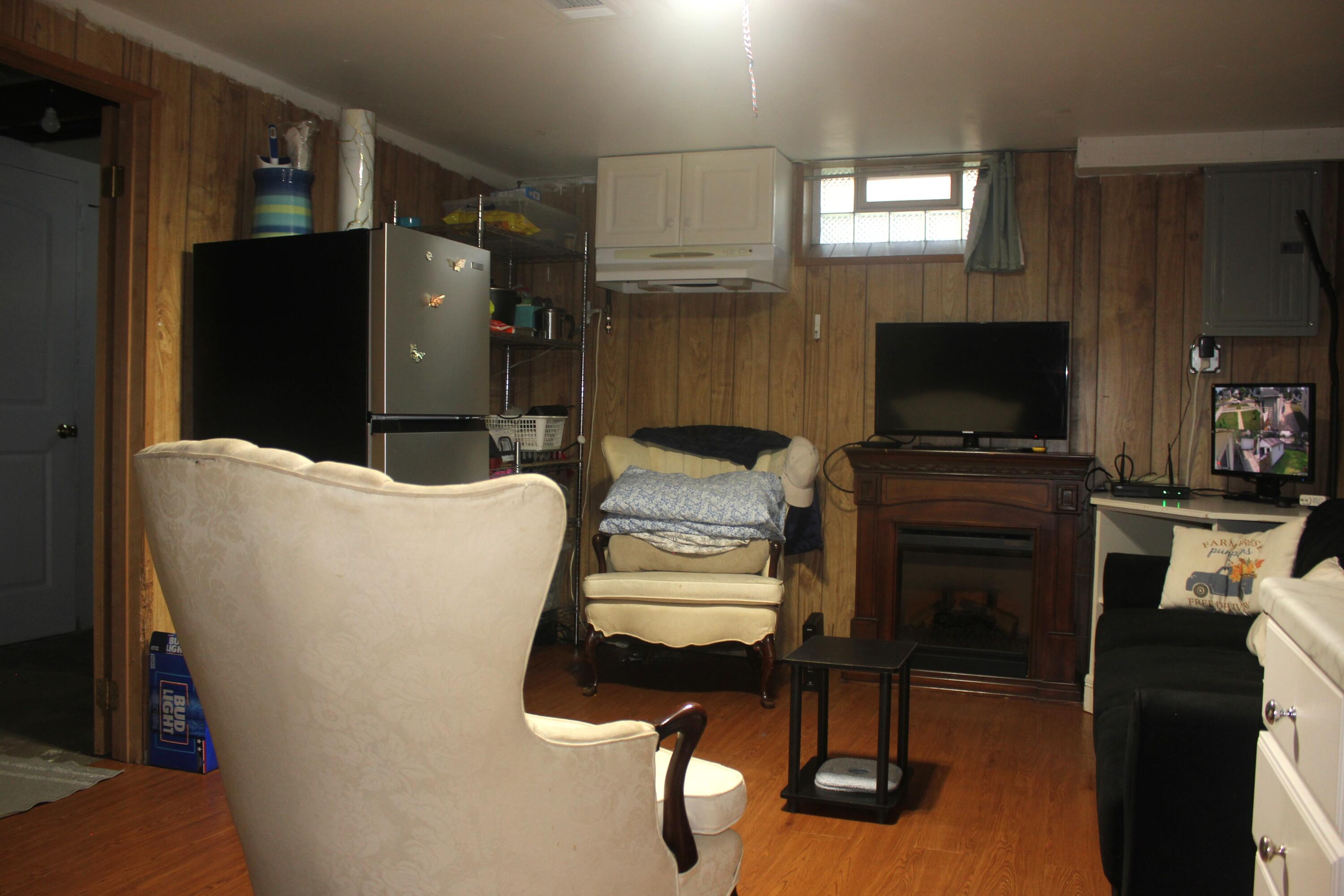 246 Maplelawn Street SW Grand Rapids MI 49548