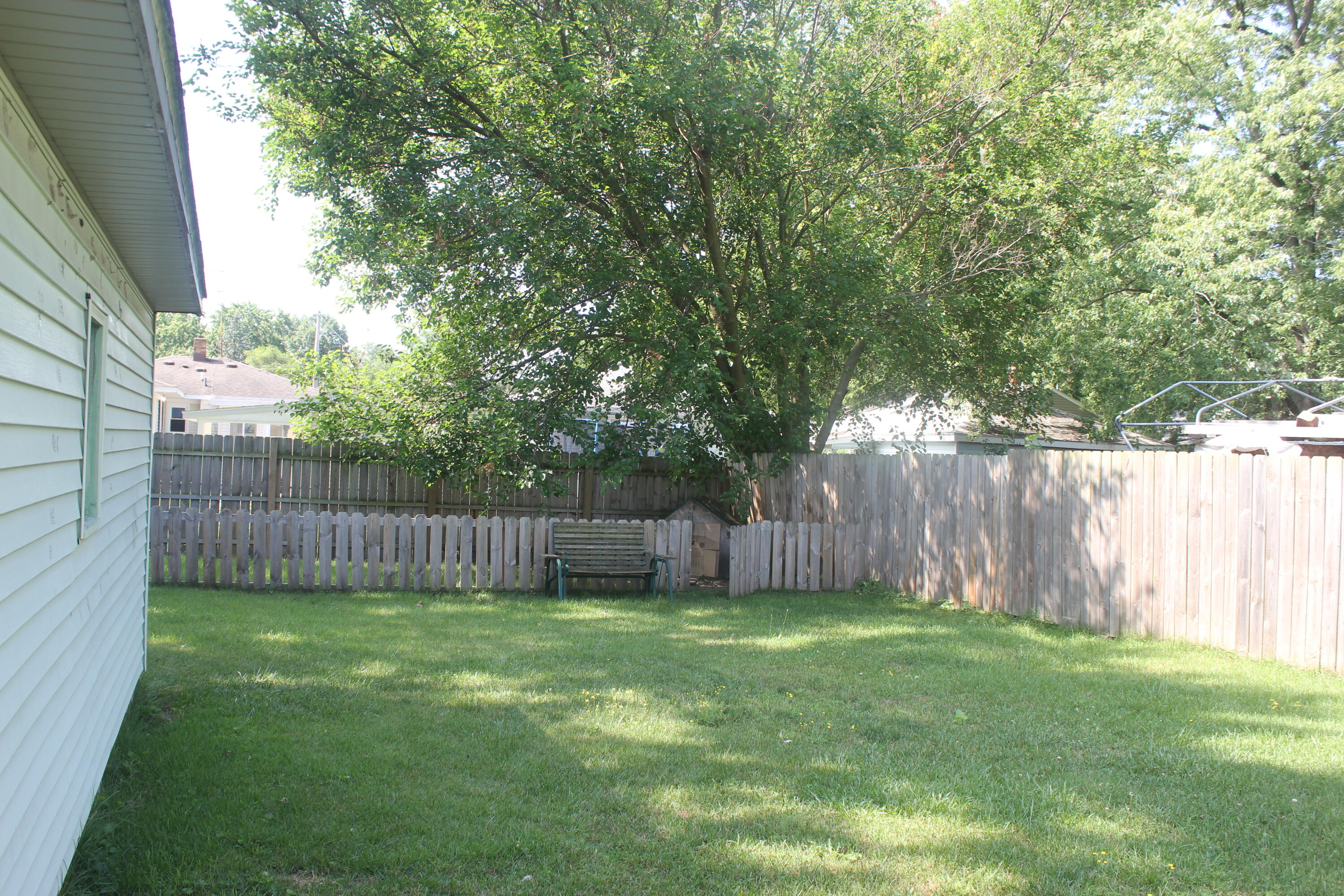 246 Maplelawn Street SW Grand Rapids MI 49548