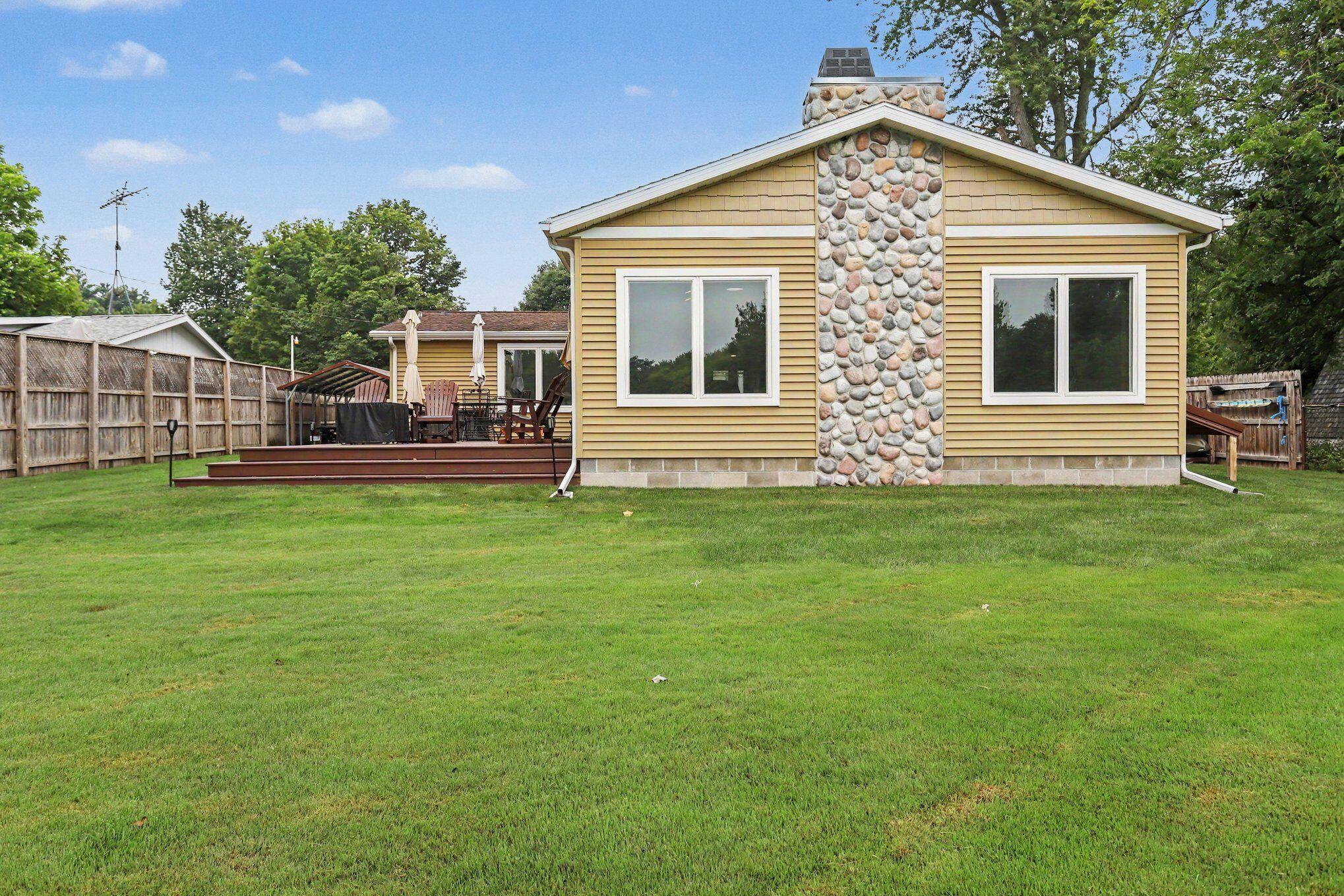 47498 84th Avenue Decatur MI 49045