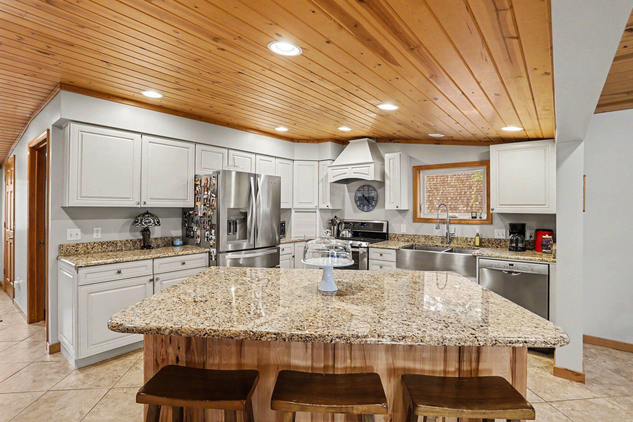 47498 84th Avenue Decatur MI 49045
