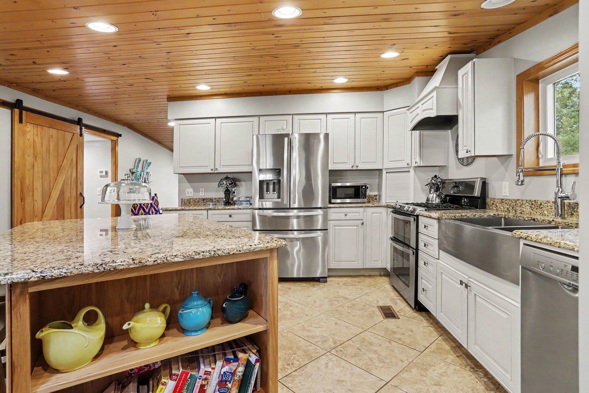 47498 84th Avenue Decatur MI 49045