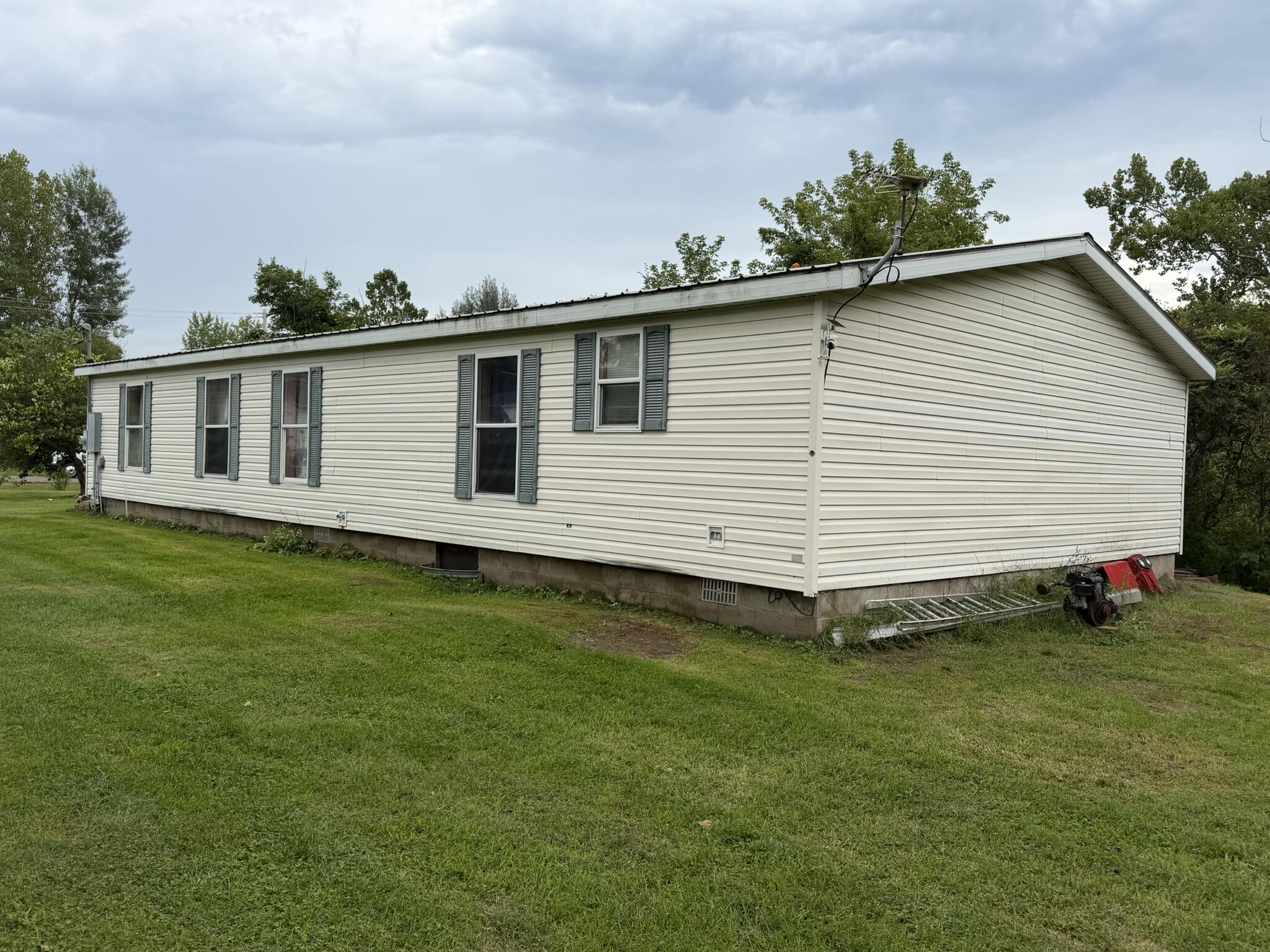 40 S Pine Street Grand Junction MI 49056