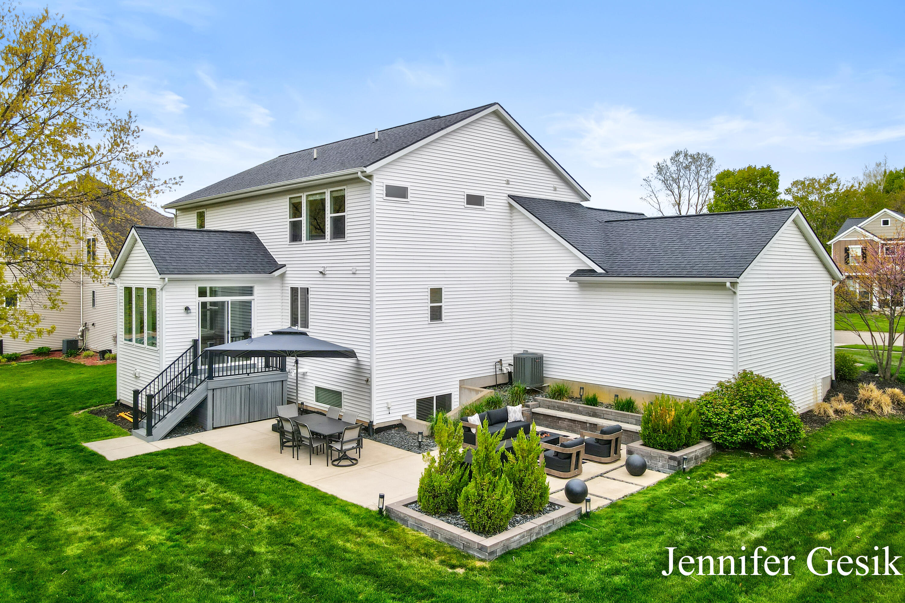 6644 Summer Meadows Drive NE Rockford MI 49341