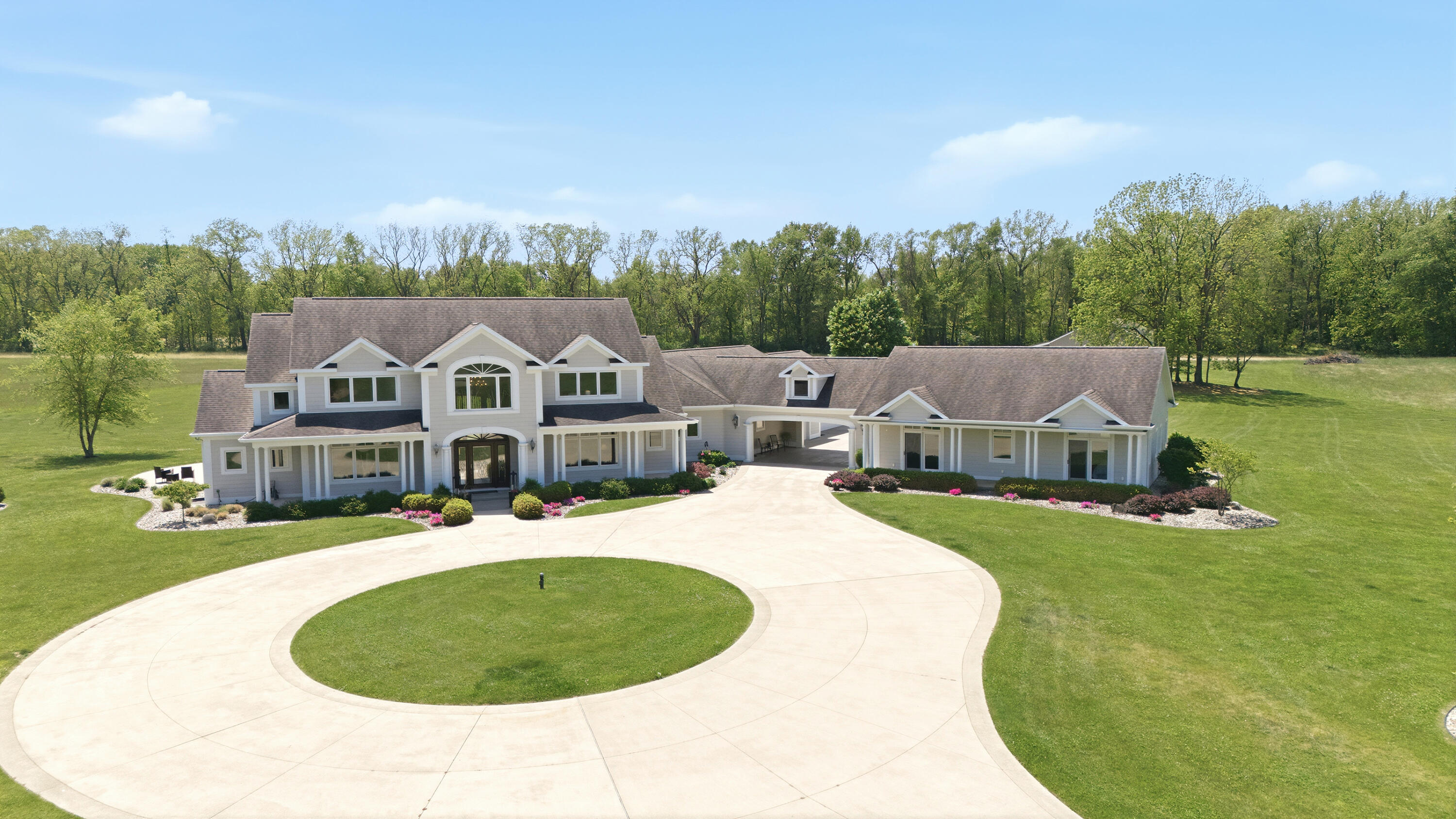 Buchanan MI, 2122 Grange Road