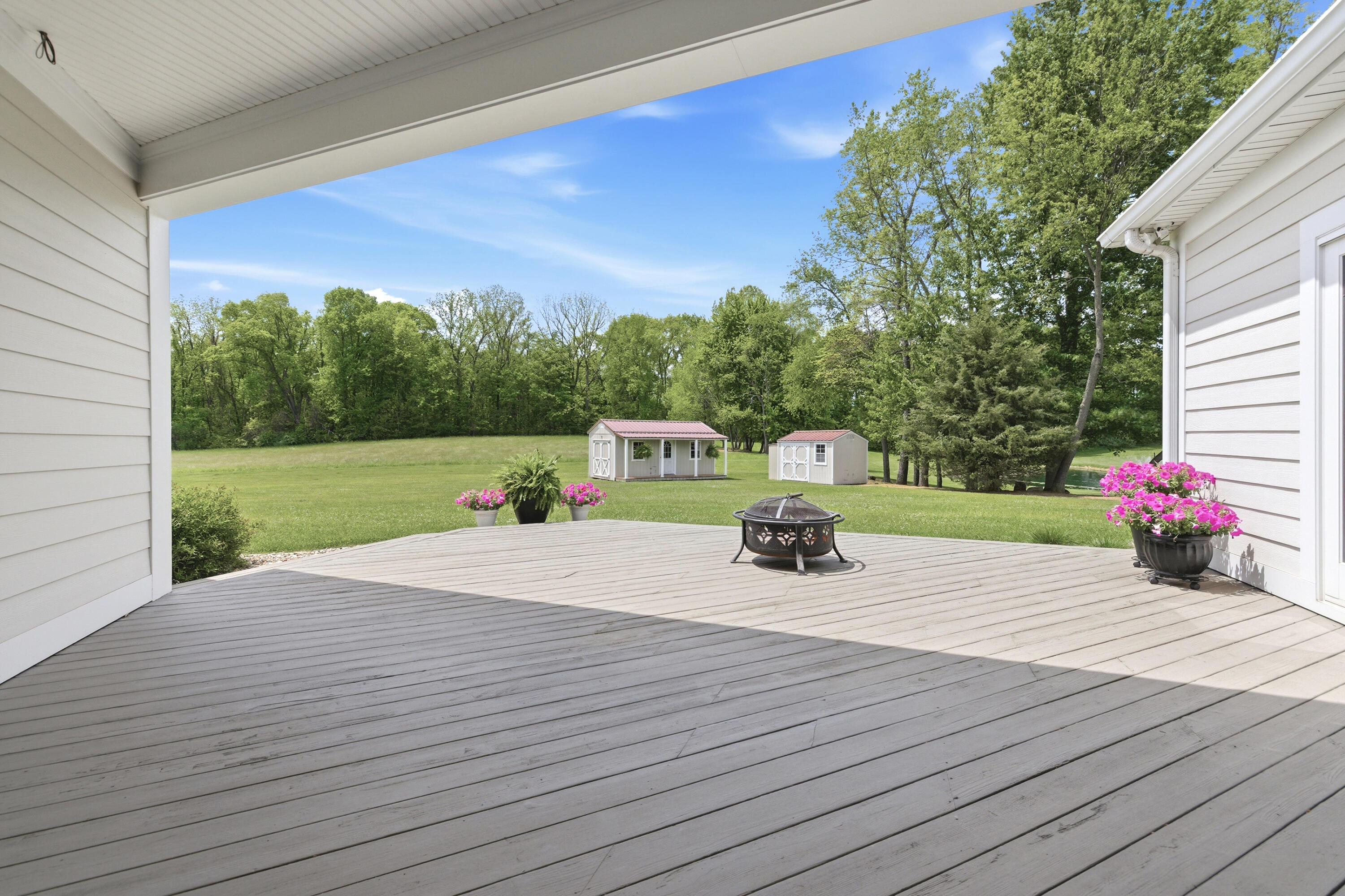 2122 Grange Road Buchanan MI 49107