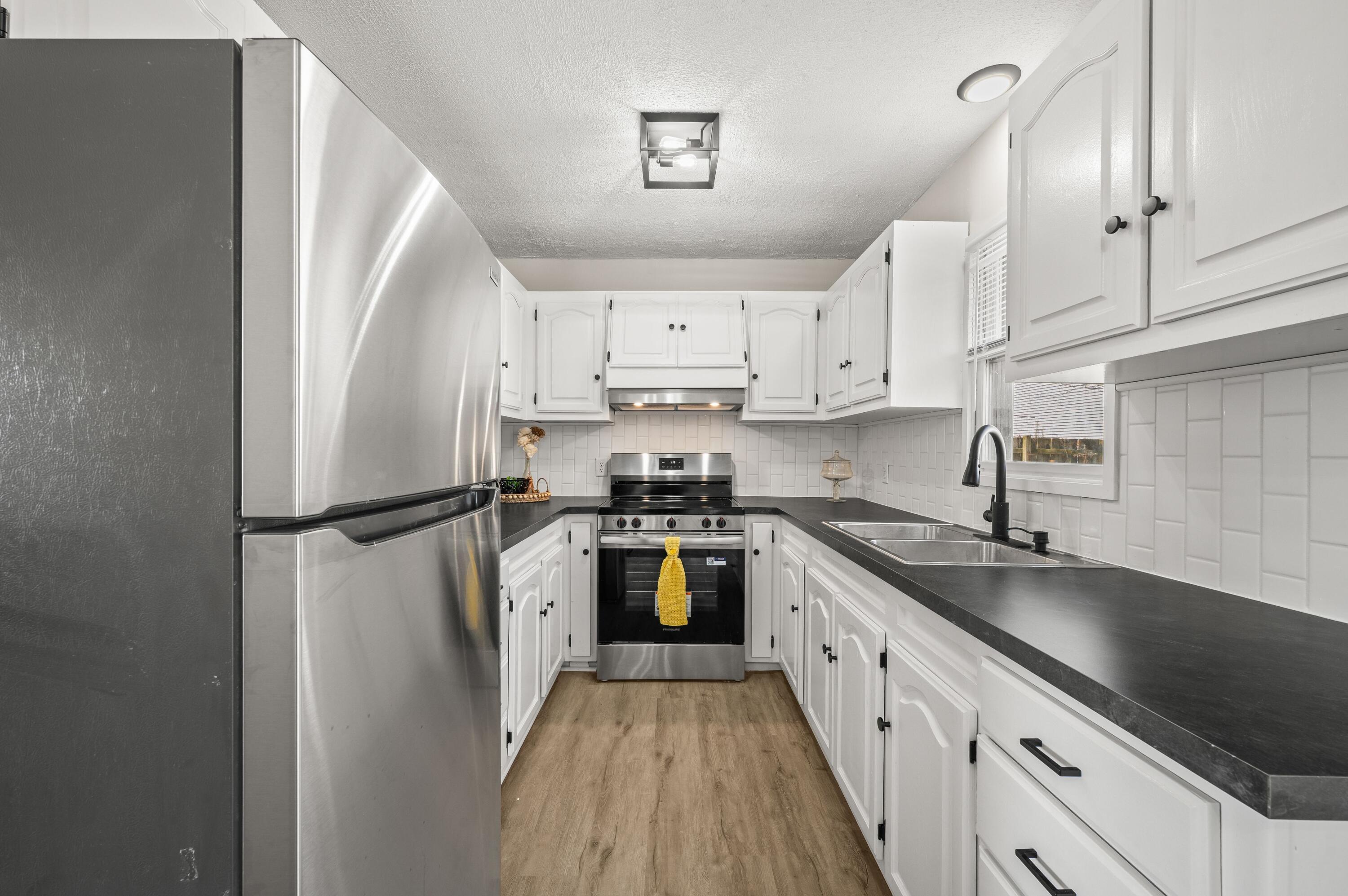23990 Avenue C Edwardsburg MI 49112
