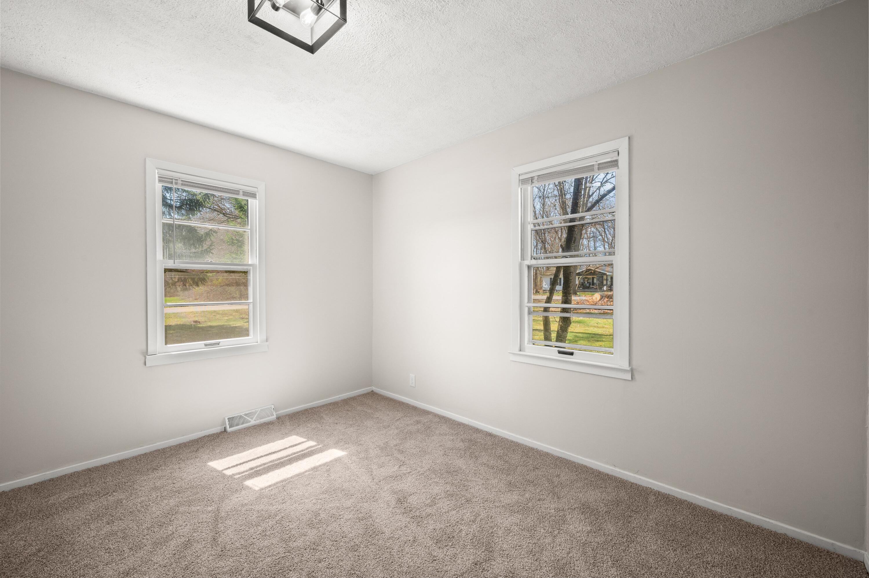 23990 Avenue C Edwardsburg MI 49112