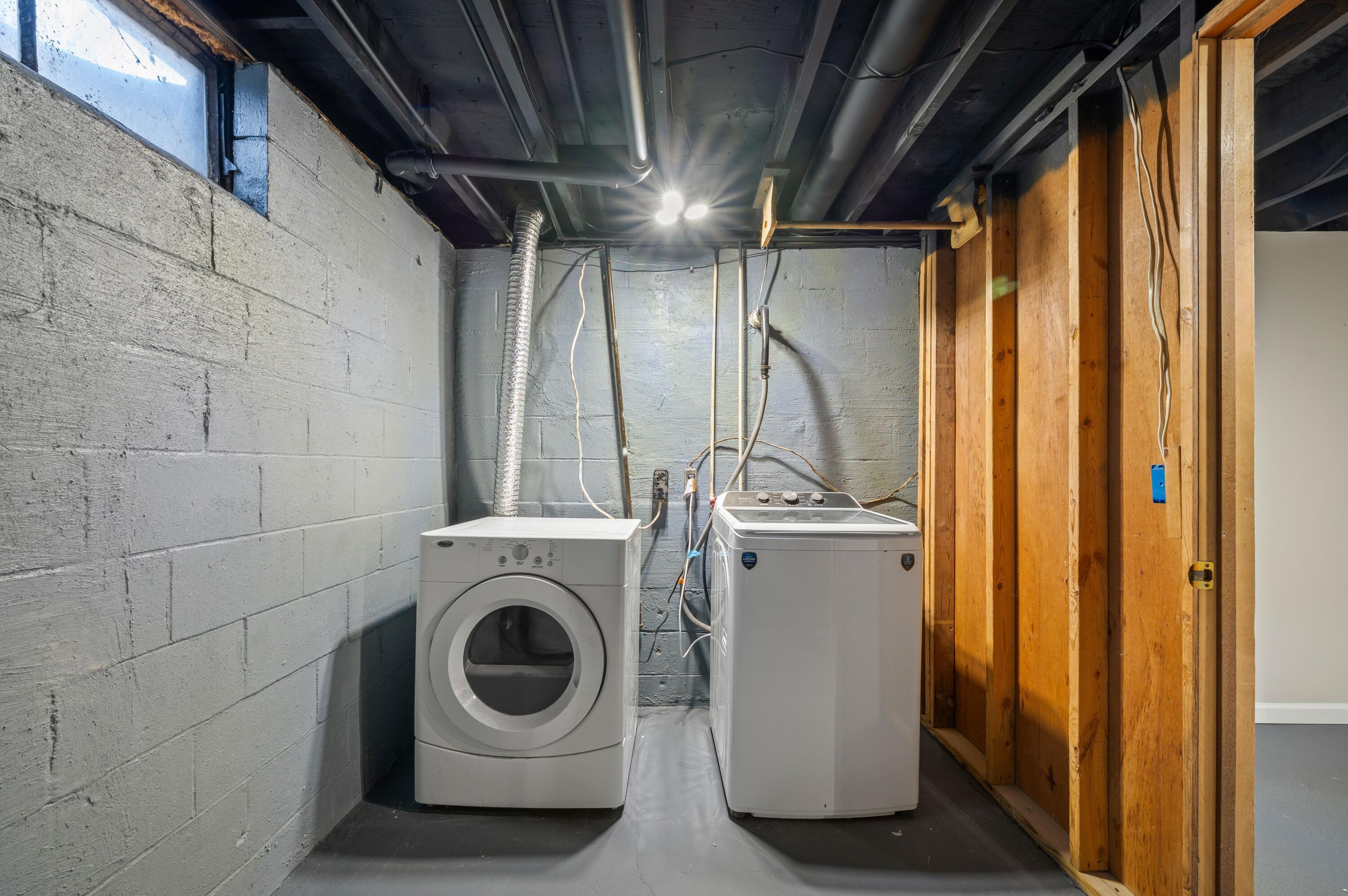 23990 Avenue C Edwardsburg MI 49112