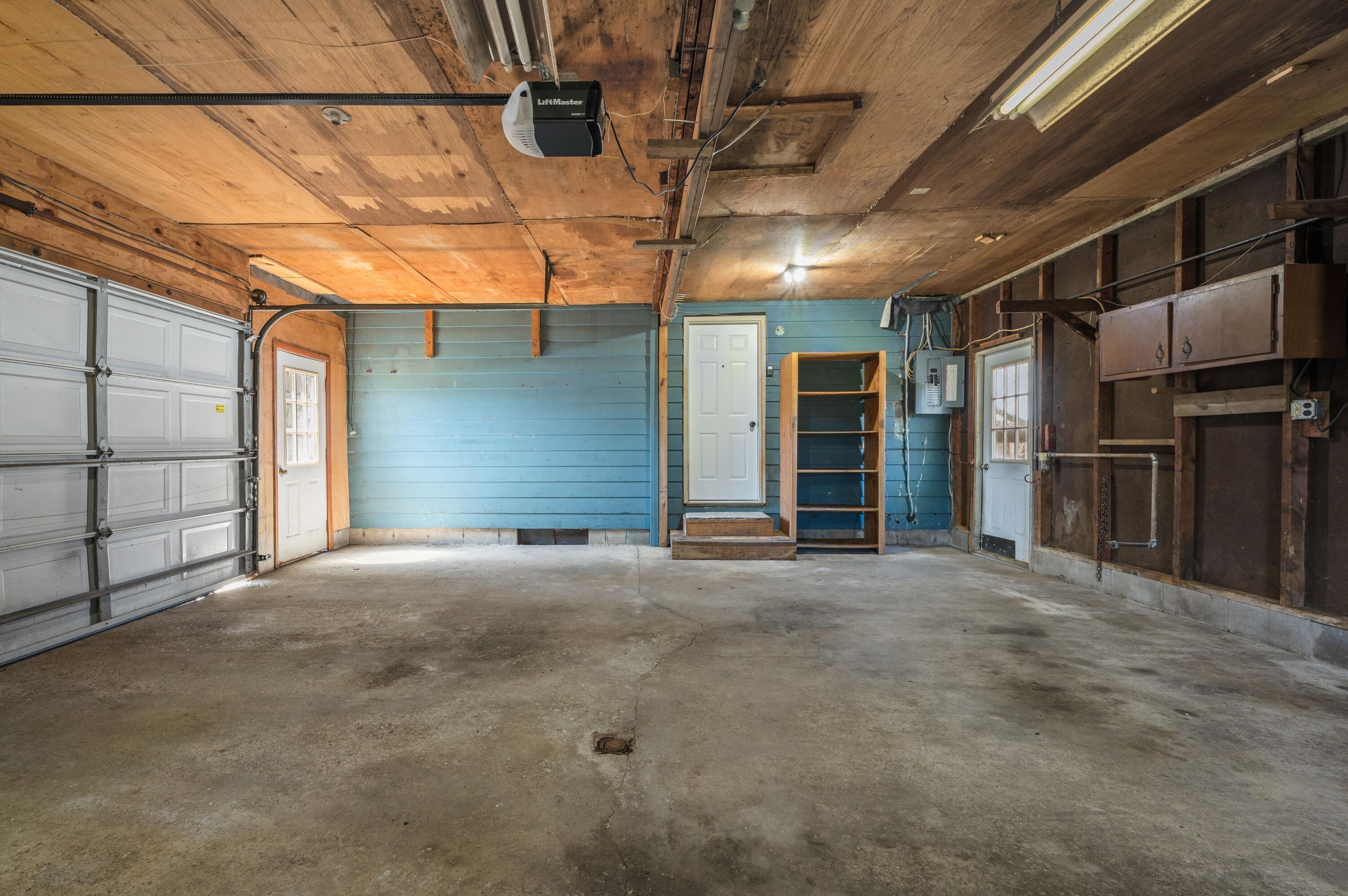 23990 Avenue C Edwardsburg MI 49112