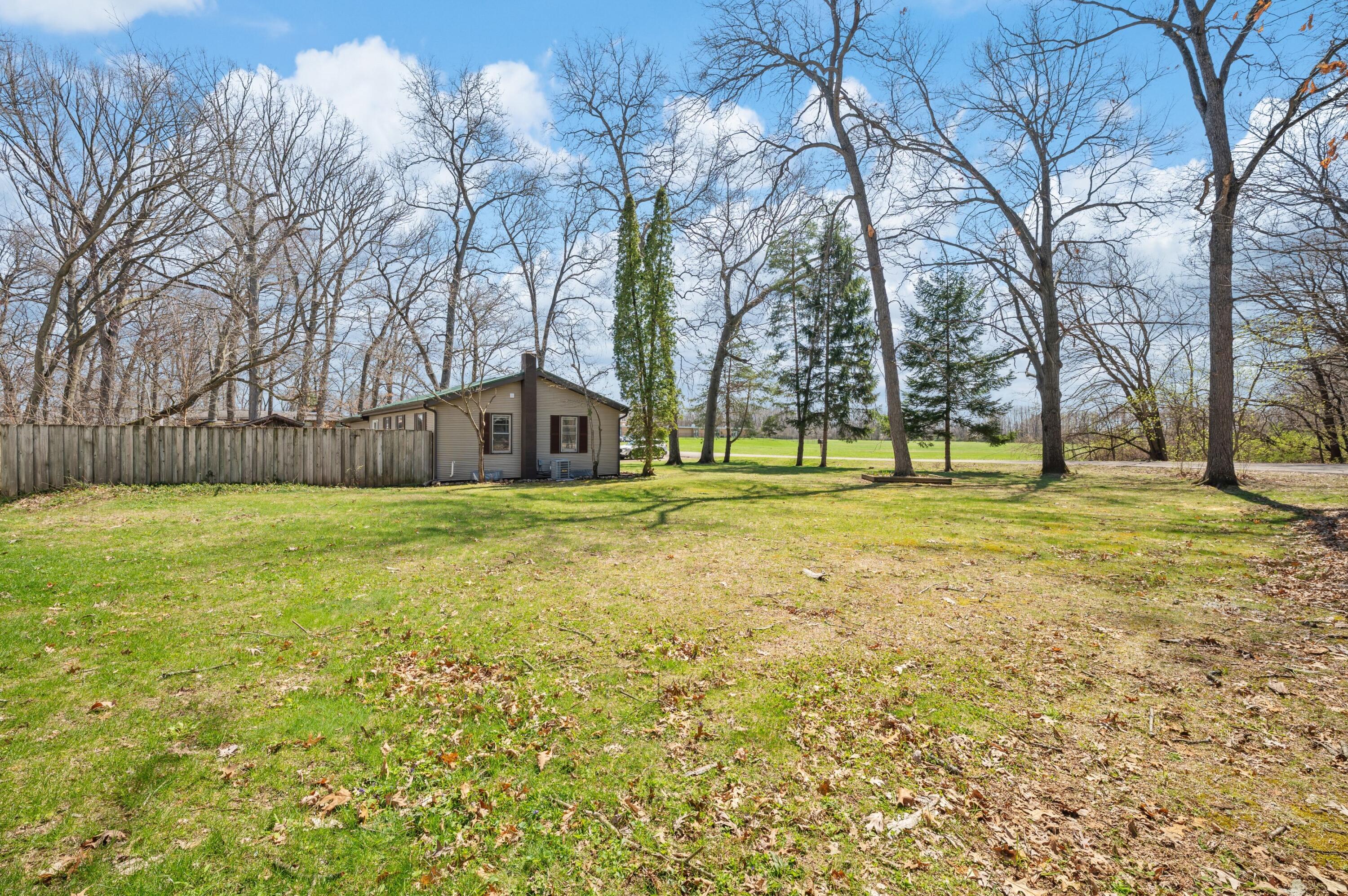 23990 Avenue C Edwardsburg MI 49112