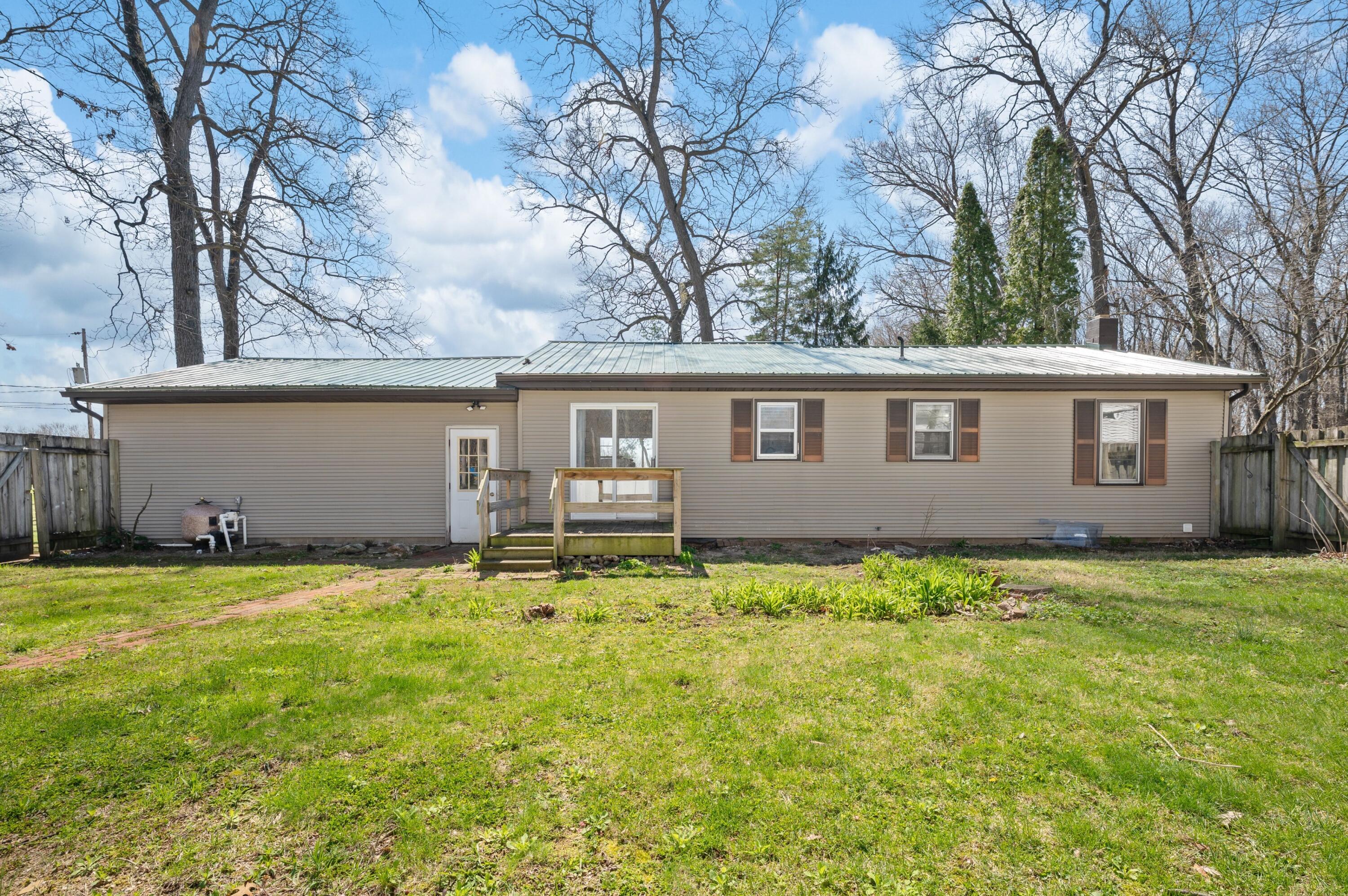 23990 Avenue C Edwardsburg MI 49112
