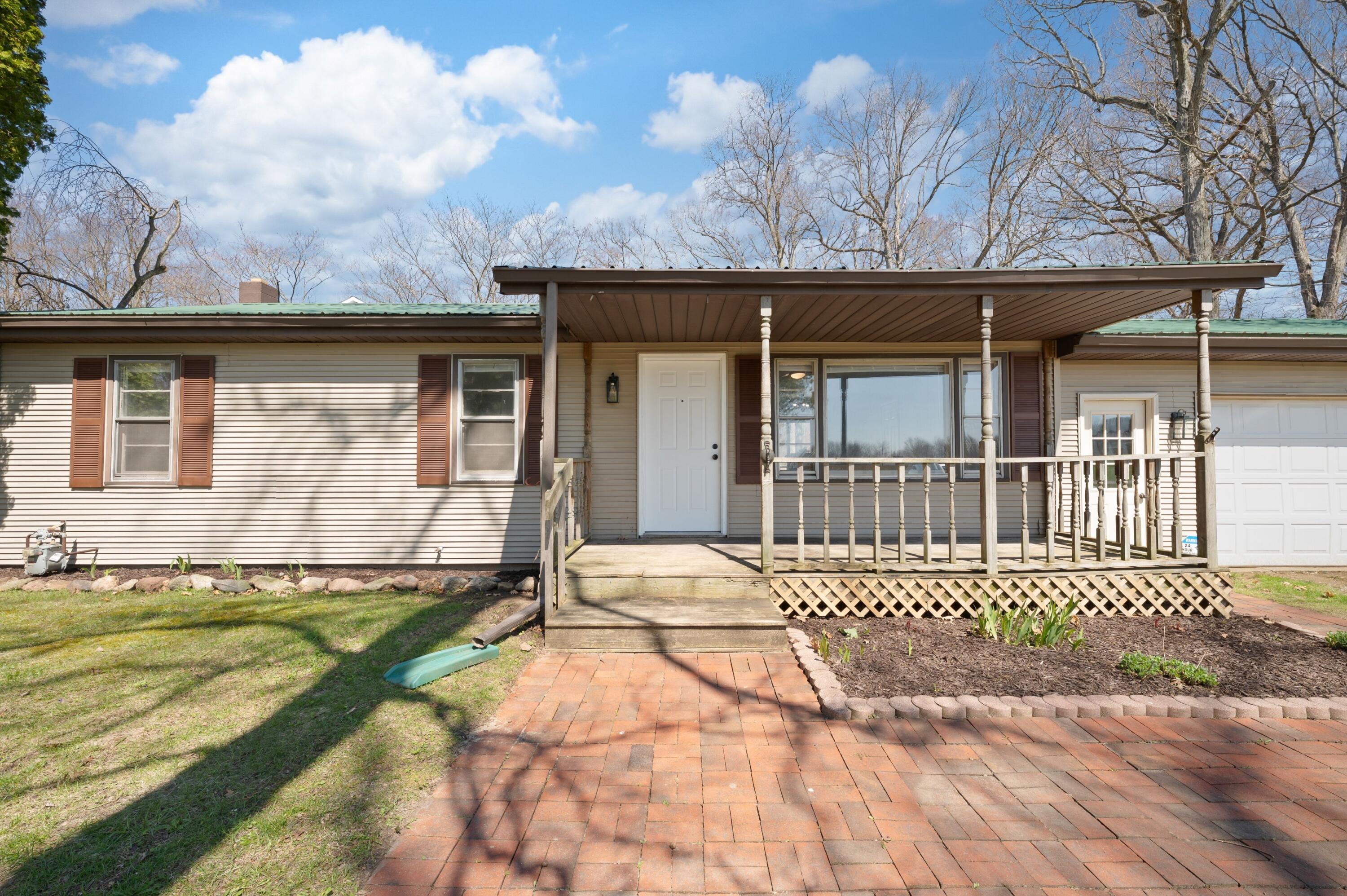 23990 Avenue C Edwardsburg MI 49112