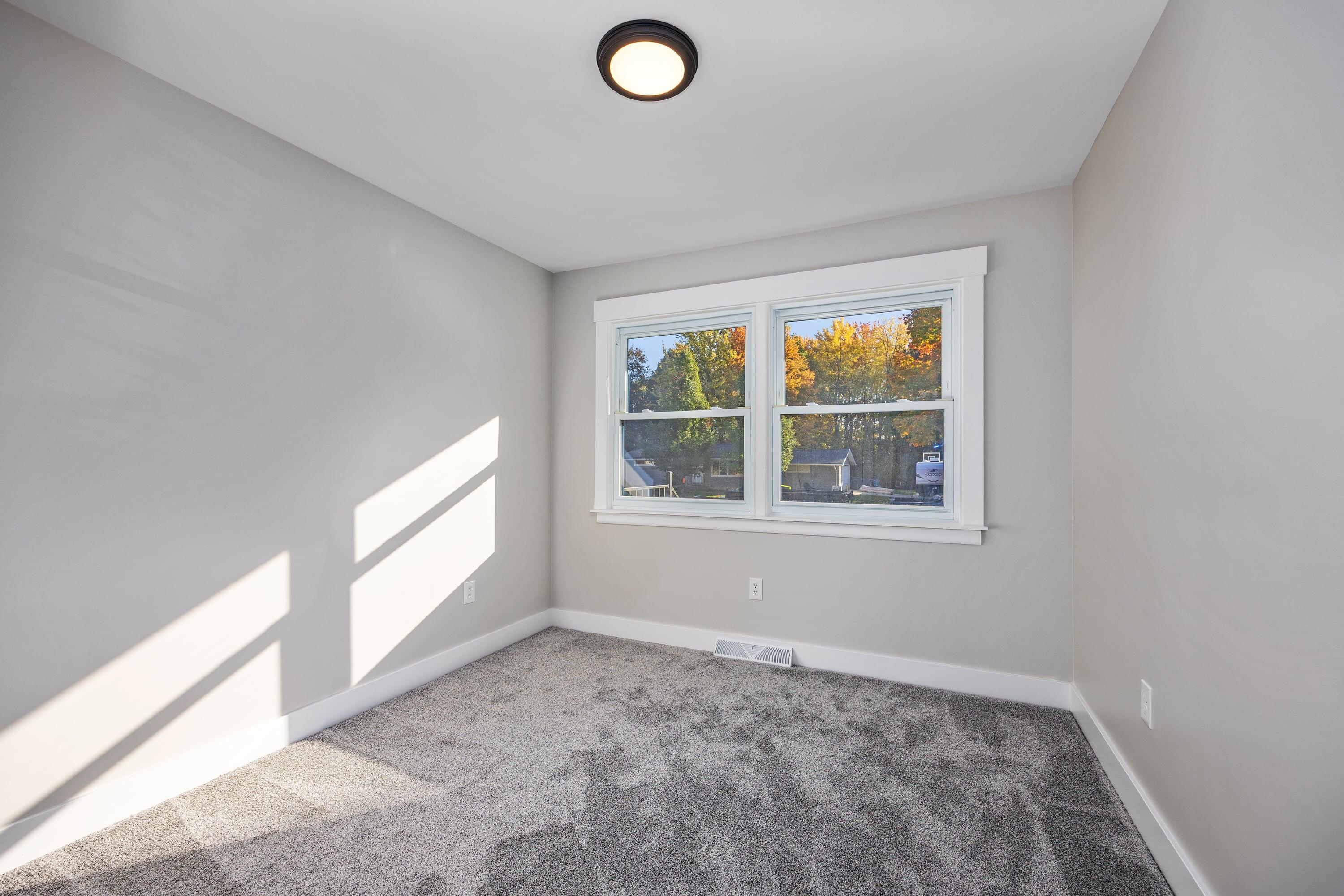 225 Sunset Hills Avenue NW Grand Rapids MI 49534